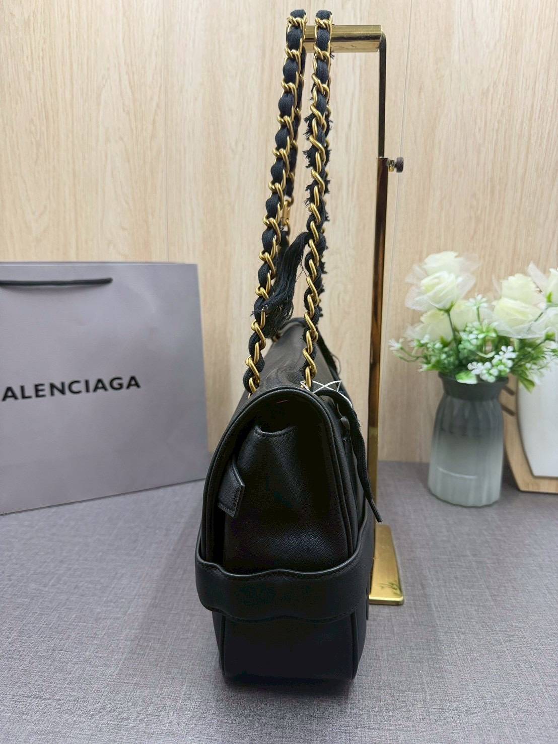 ORI หนังแท้ | Balenciaga Modu Shoulder Leather Bag / Modu Tote Bag 30cm กระเป๋าสะพายทรงโท้ท ดีไซน์ใหม่สวยเก๋ตามแบบฉบับแบรนด์