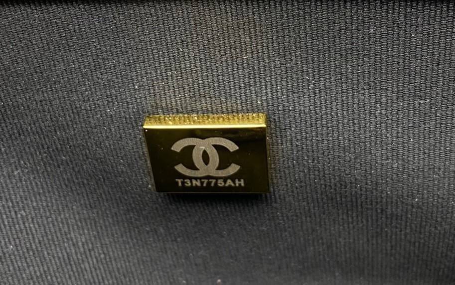 Chanel Handle Flap bag / Chanel caviar Quilted Medium Sweet Classic handle Flap bag เกรดออริจินอล กระเป๋าสะพายทรงเหลี่ยมมาใหม่ พร้อมหูหิ้วด้านบน งานหนังสวยมาก