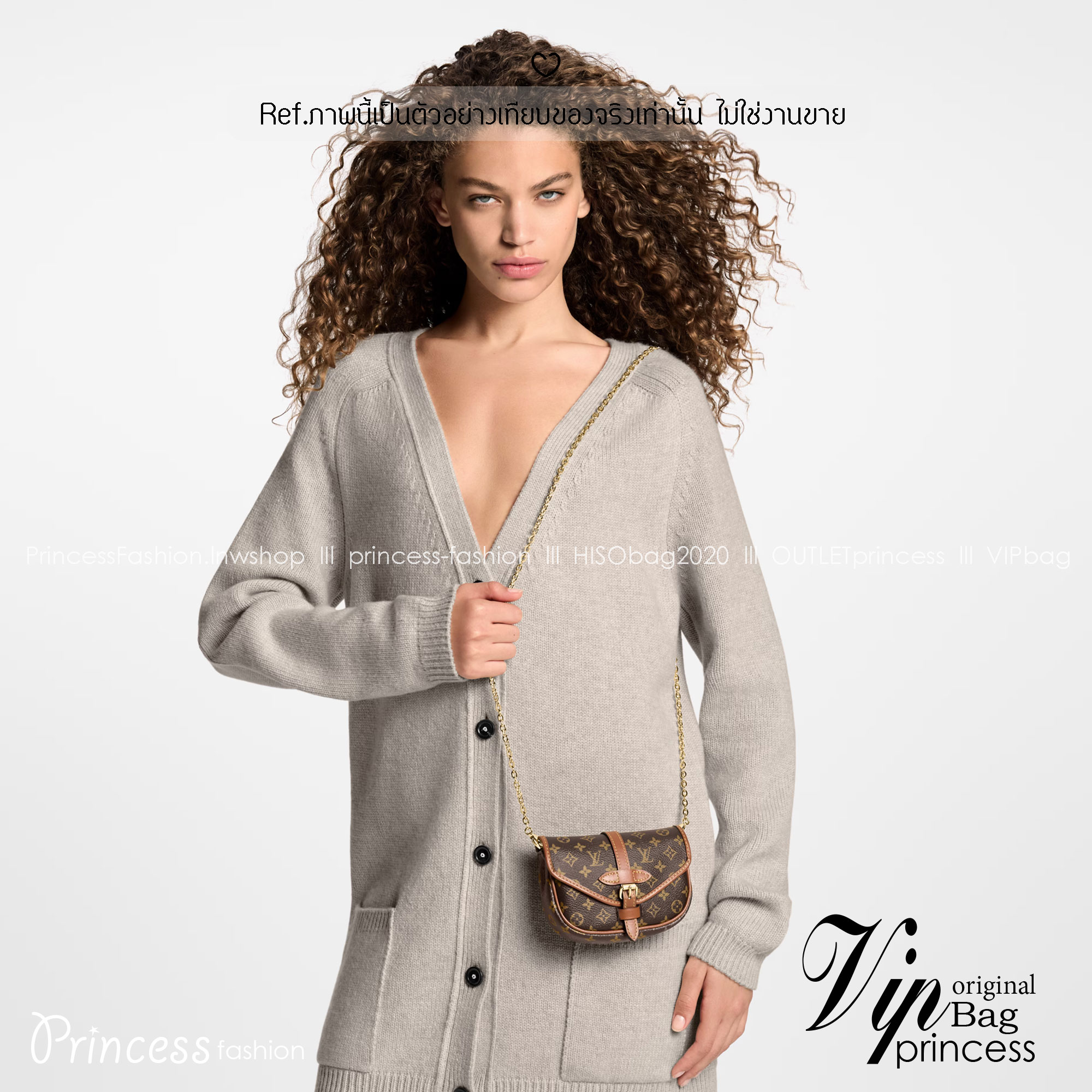 ORI หนังแท้ | Lv Marilyn White Multicolor Monogram Canvas Shoulder Bag สุดคุ้มกับกระเป๋าดีไซน์ใหม่ จัดคู่ดูโอ้ ได้ 2 ใบในราเดียว ปรับใช้งานได้ทั้งคาดเอวหรือสะพายได้ มาพร้อมสายสะพาย 2 แบบ ทั้งสายหนังและสายโซ่ คุ้มยิ่งกว่าอะไรทั้งหมดเลยค่า