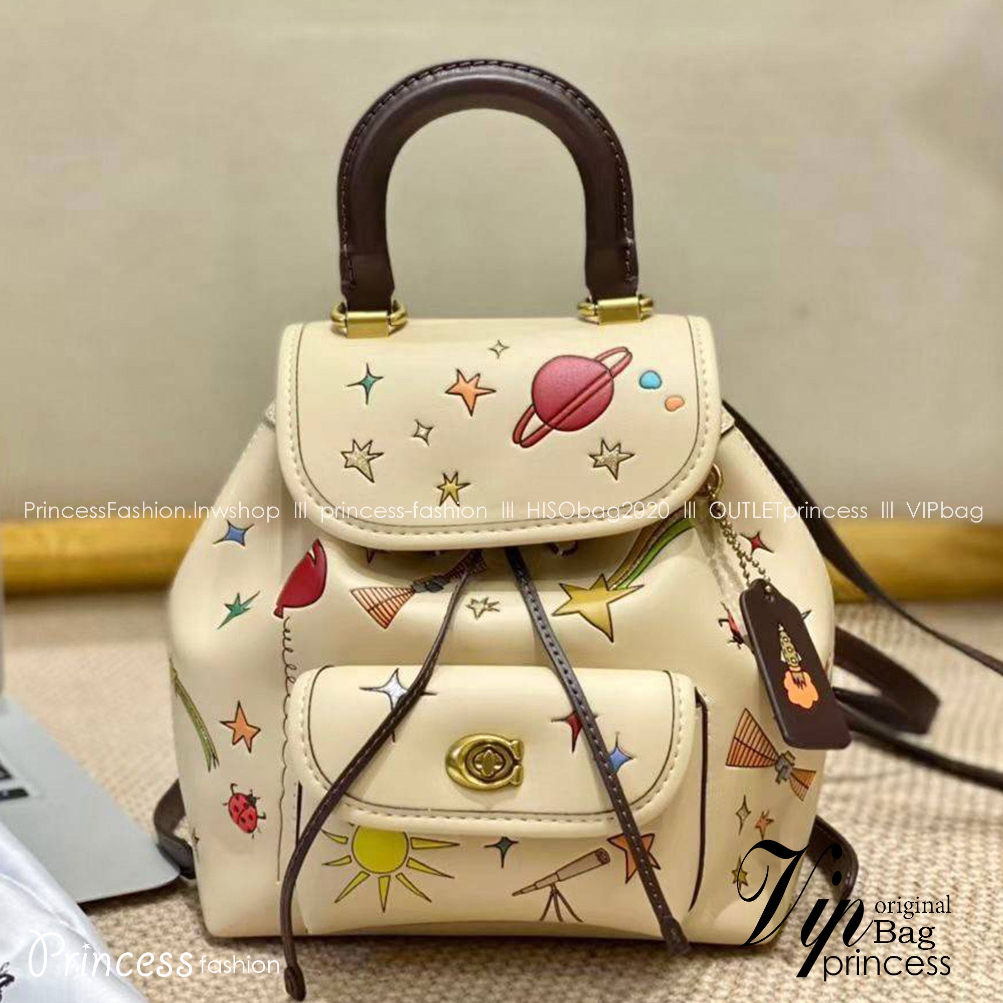 COACH X Observed By Us Riya Backpack 21 In Colorblock CK400 พร้อมส่งที่ไทยก่อนใคร กระเป๋าวสะพายหลังแบบมีหูหิ้ว หนังแท้อย่างดี หนังนิ่มละมุนมือมากค่ะ ไม่แข็งทื่อๆนะคะ!