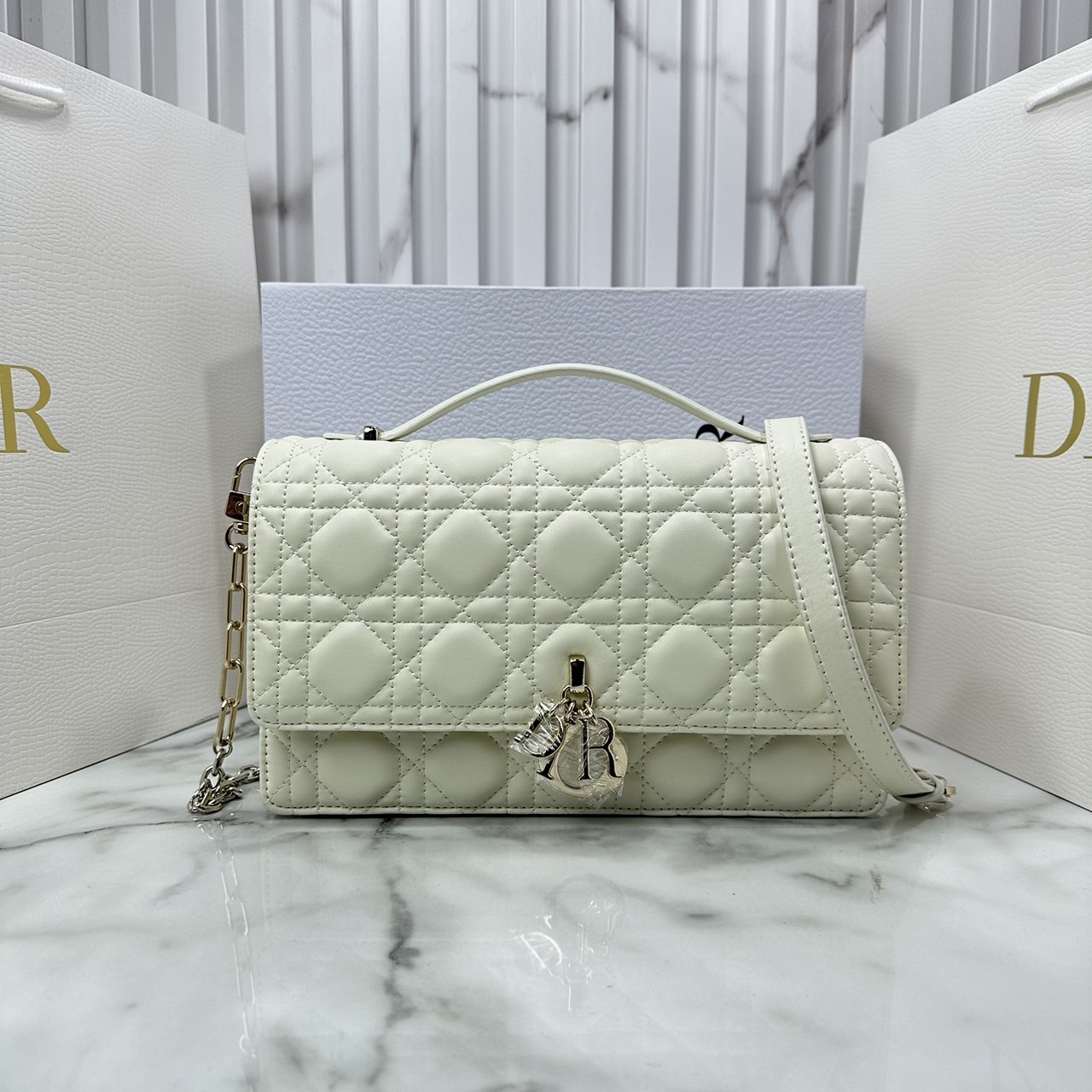 9.5" DIOR My Dior Mini Bag / Dior Clutch Bag กระเป๋าสะพายทรงคลัชทันสมัย หรูหราสง่างาม จะถือหรือสะพายก็ดูดีมีระดับ เกรดออริ 1:1 ใช้งานต่างประเทศได้