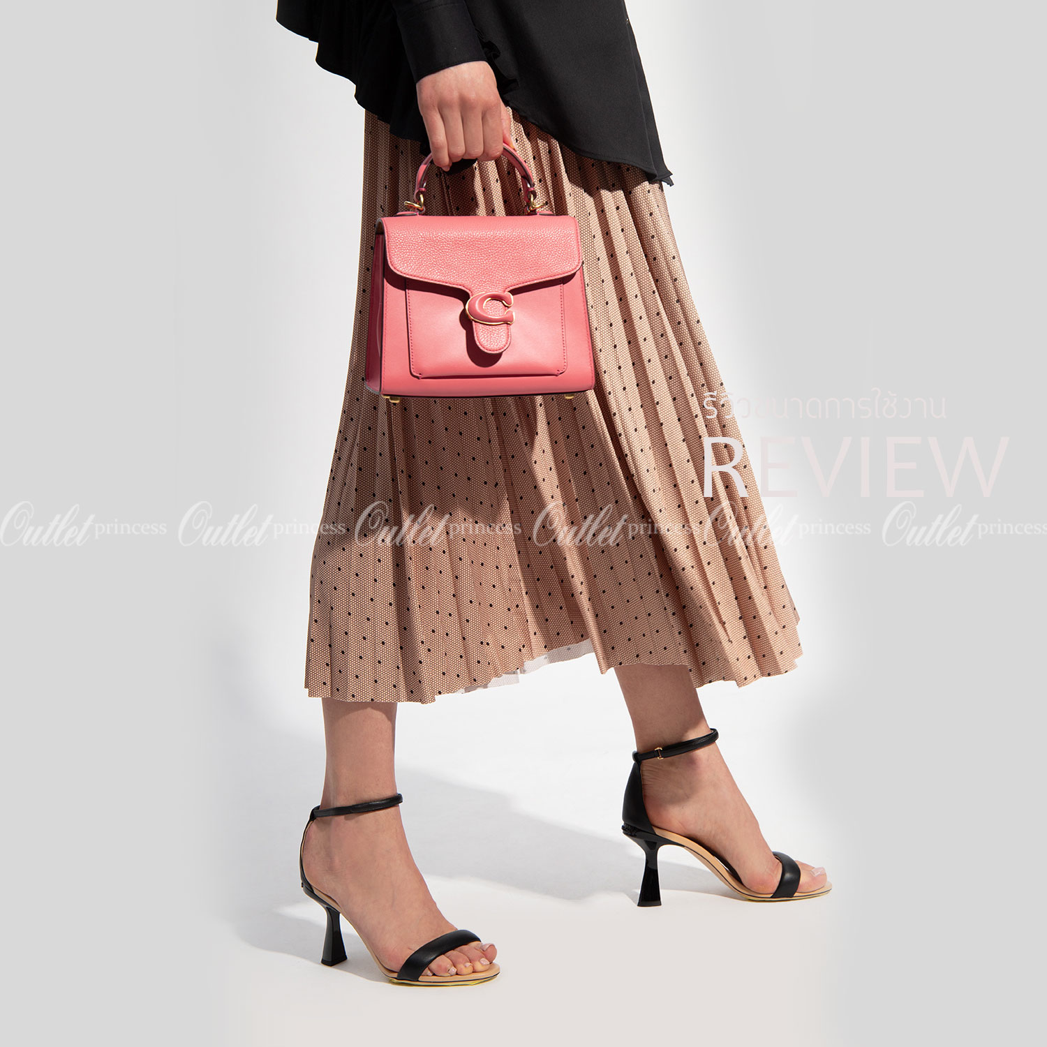 โลโก้รุ่นใหม่ล่าสุด หรูดูดีมากๆค่ะ🌈 COACH TABBY TOP HANDLE ((c3887//c0773)) พร้อมส่งที่ไทยค่ะ! กระเป๋าหิ้ว//สะพายข้างได้ หนังแท้อย่างดี กหนึ่งใบทำหนังสองลายได้อย่างสวยงาม พร้อมโลโก้รุ่นใหม่ล่าสุดดูดีมากๆค่ะ เปิดปิดกระเป๋าแบบกดล็อค ภายในมีช่องหลักส