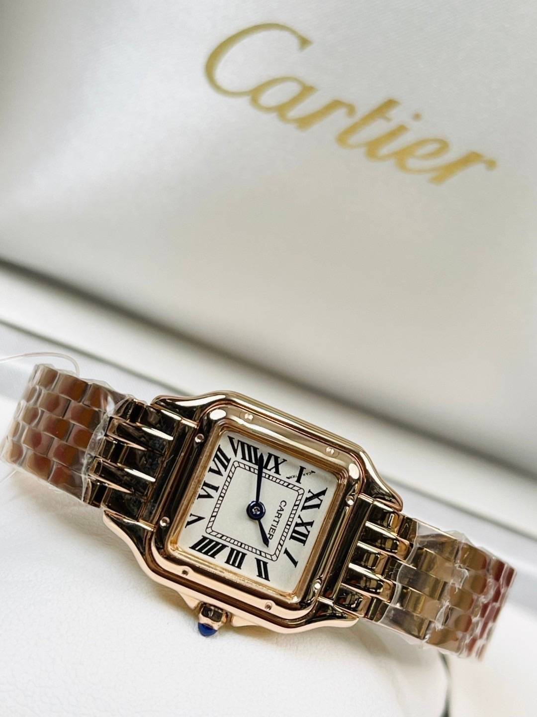 เกรดเทพ Top ORI | นาฬิกาคาเทียร์ New Cartier PANTHERE DE CARTIER WATCH(Ori) เครื่องญี่ปุ่นแท้ 100 % Size 23x30 mm. box set
