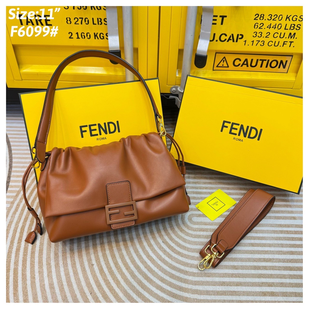 FENDI Mamma Baguette Bag กระเป๋าสะพายทรงสวย ดีไซน์เรียบง่ายคลาสสิค หรู ดูผู้ดี รูปทรงใช้งานง่าย หนังสวยสัมผัสนุ่ม ใหม่ล่าสุด รุ่นลิมิเต็ดที่สาวๆตามหา ภายในโล่งกว้าง เสิร์ฟให้ในราคาน่ารักๆ