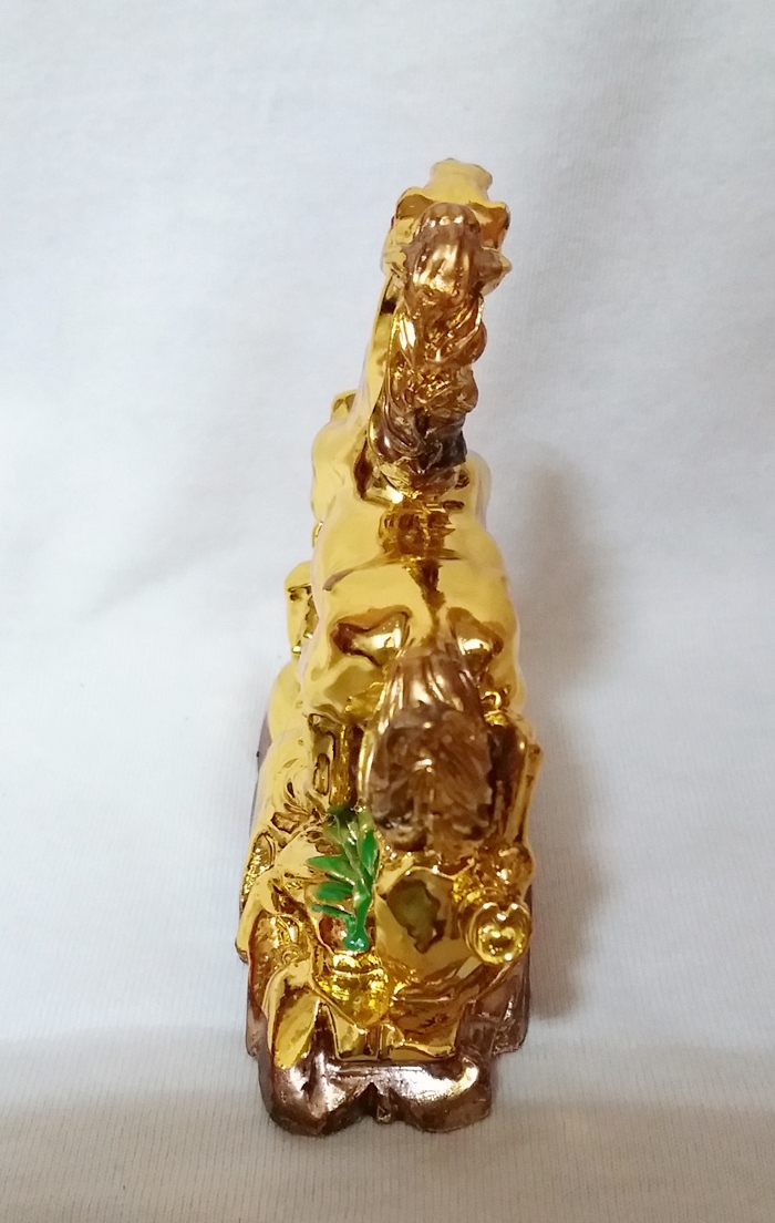 ม้าทองแบบเล็กเสริมดวงการค้า แก้ชงปีขาล ปี2562 ช่วยให้สมความปรารถนาค่ะ