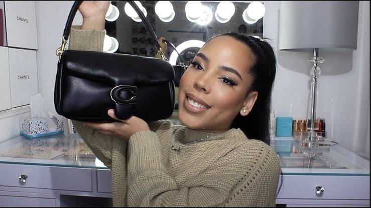 COACH PILLOW TABBY SHOULDER BAG 26 ไซส์ใหญ่ จุของได้ล้นๆ มาใหม่ขายดีที่สุด หนัง nappa หนานิ่ม นุ่มมากๆ พร้อมโลโก้รุ่นใหม่ด้วยเช่นกัน เพิ่มความหรู ดูดีเข้าไปอีกค่ะ