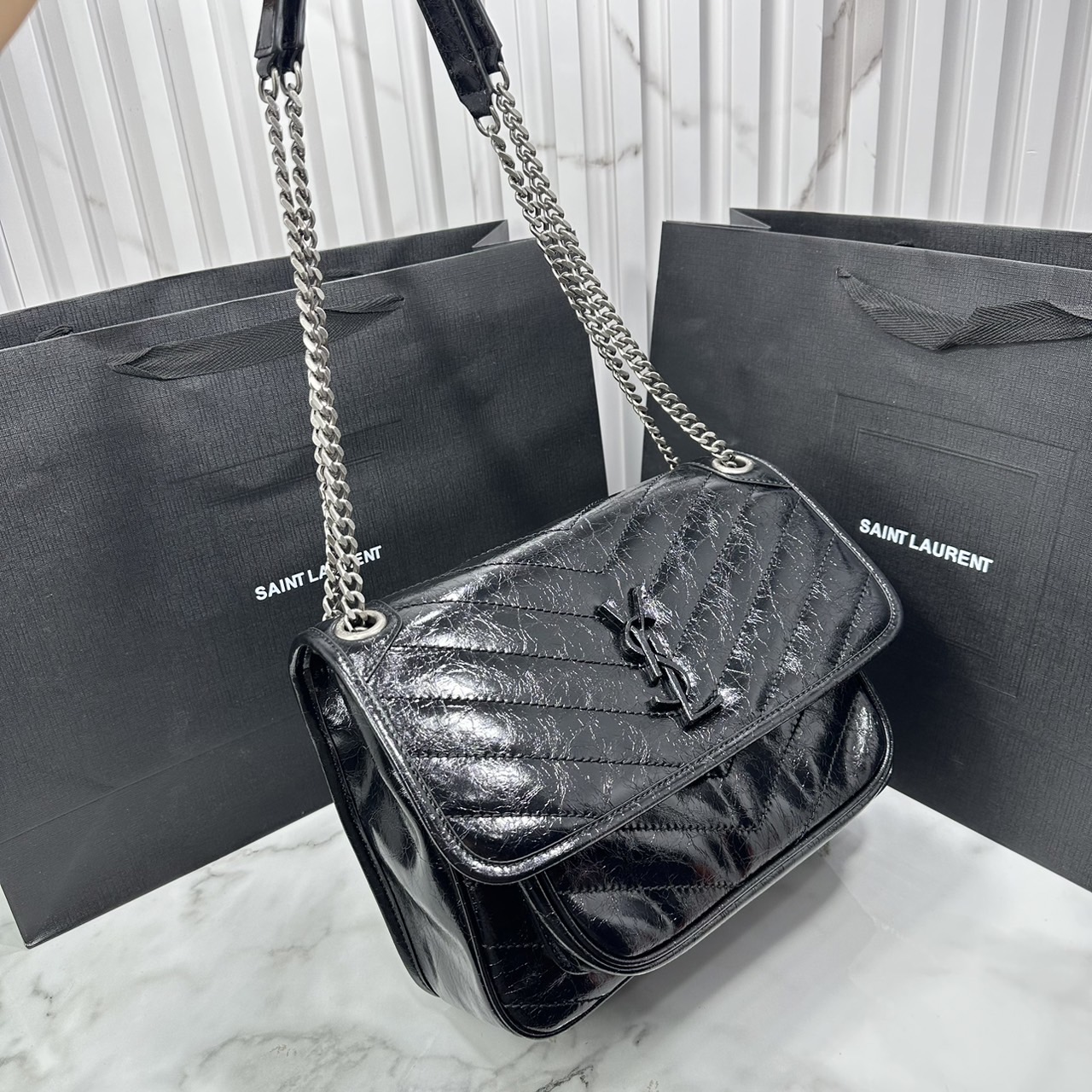 Small YSL Niki shoulder bag 9" กระเป๋าสะพายทรงคลาสสิค รุ่นยอดนิยมของแบรนด์ที่ใครๆก็ต้องมีใช้ ดีไซน์เรียบหรู 🧡เกรดออริ ใช้งานต่างประเทศได้