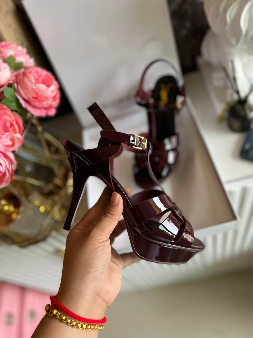 YSL TRIBUTE HEEL / SAINT LAURENT TRIBUTE HEEL / YSL HIGH HEEL เกรดออริจินอล รองเท้าส้นสูงแบรนด์หรู ที่สาวๆ ทุกคนควรมี ไว้ออกงานหรือใส่ทำงานได้ คู่นี้คือปังได้ตลอดกาล เพิ่มความสูงเพรียว สวยหรูมากค่ะ