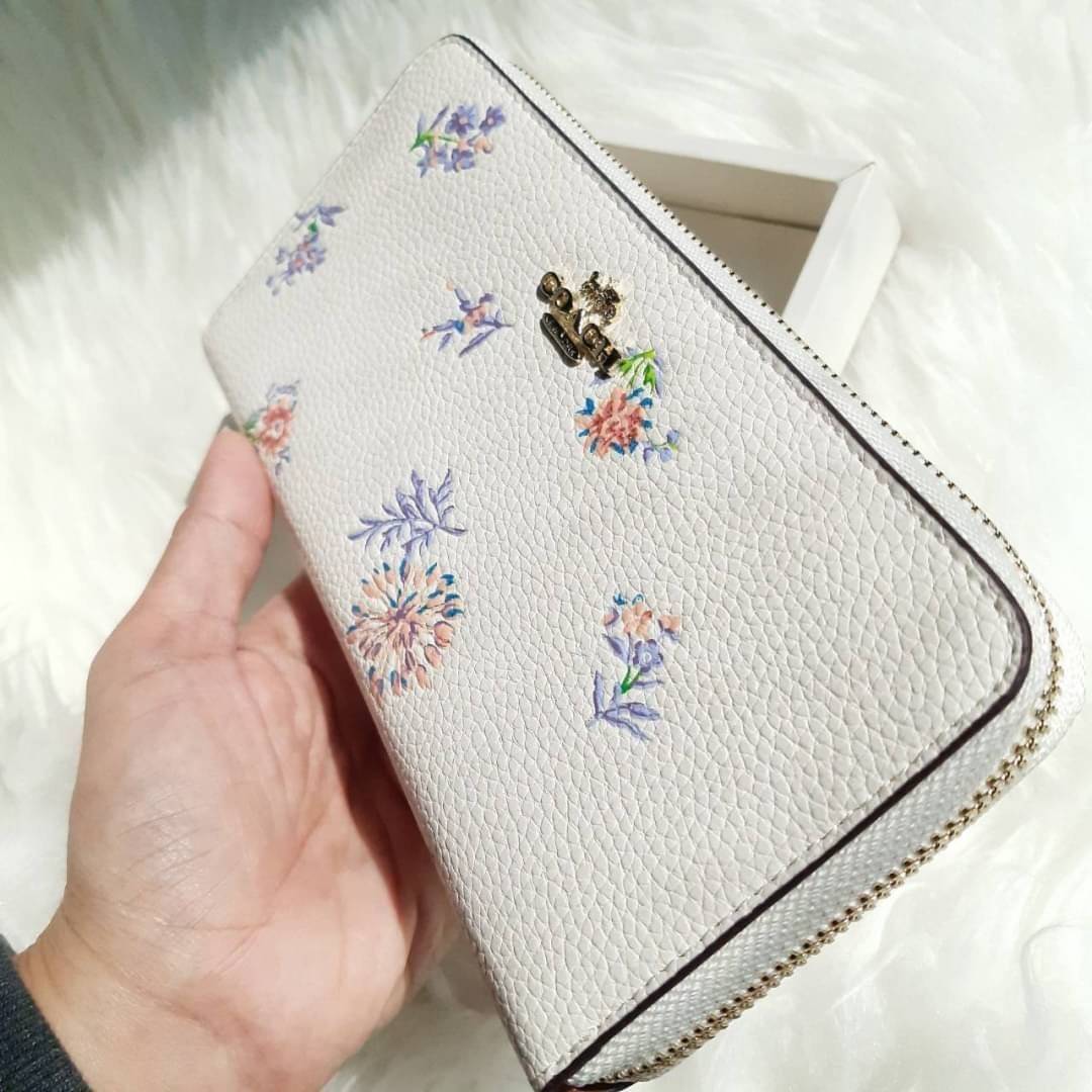 ของแท้ 💯% COACH 69832 ACCORDION ZIP WALLET WITH MEADOW PRAIRIE PRINT กระเป๋าสตางค์ใบยาวซิปรอบ ลายดอกไม้น่ารักมากเว่อร์!! 🌸🌼🌺💐