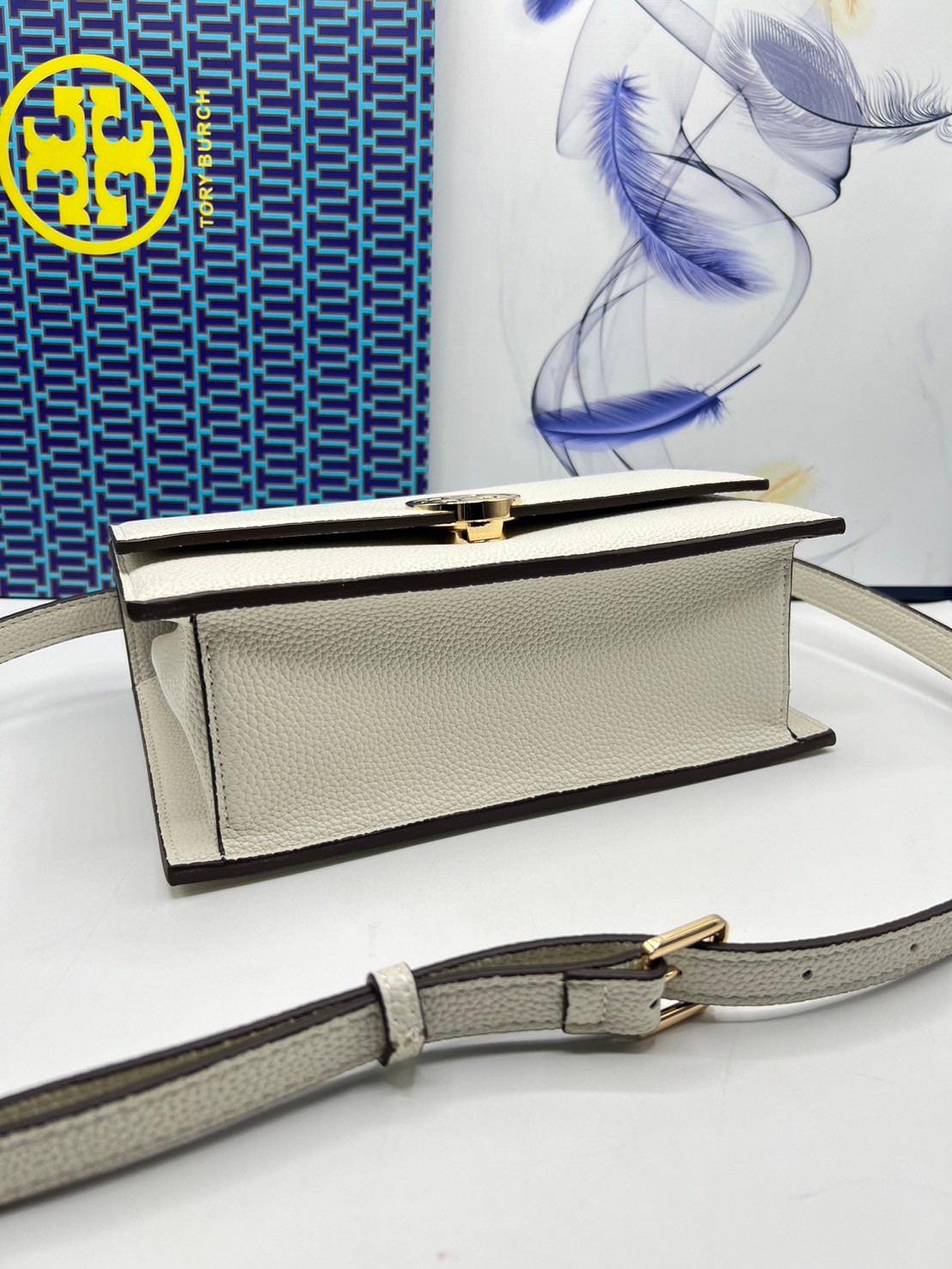 TORY BURCH MILLER LEATHER SHOULDER BAG กระเป๋าสะพายสวยหรู ผู้ดีทุกสี สายถอดได้ ถือเป็นคลัชได้ เกรดออริ สลับแท้ 1:1 ใช้งานต่างประเทศได้