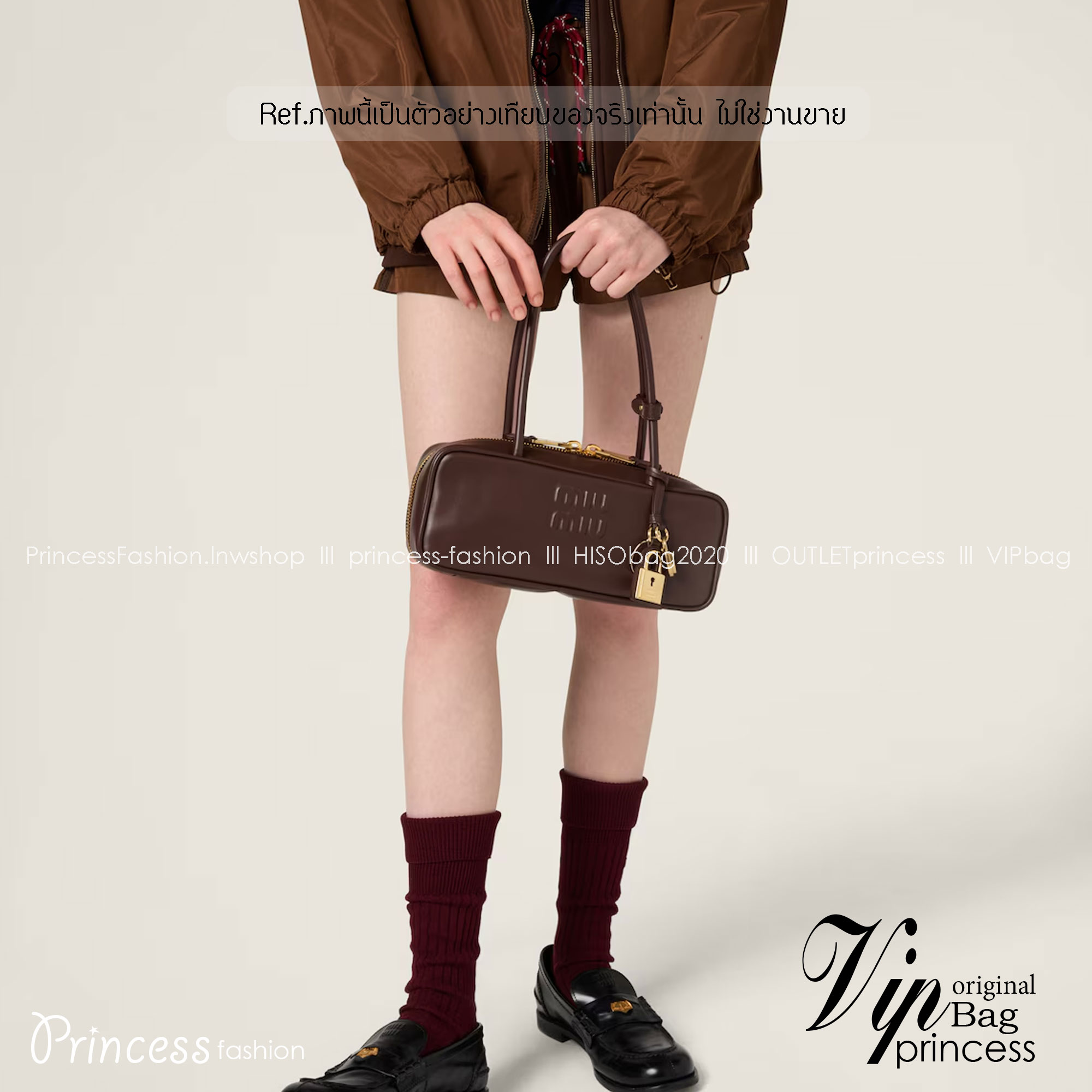 MIU MIU Beau leather bag Small Size กระเป๋าถือ/สะพายสุดชิค รุ่นใหม่หูยาว ถือก็ได้สะพายไหล่ก็เก๋ คูลสุดๆ ดีไซน์เรียบแต่มากมีอยู่จริง สวยดูแพง แมทชุดได้ง่ายสุด มินิมอลมินิใจ หูจับในตัวง่ายและสะดวกพกพา