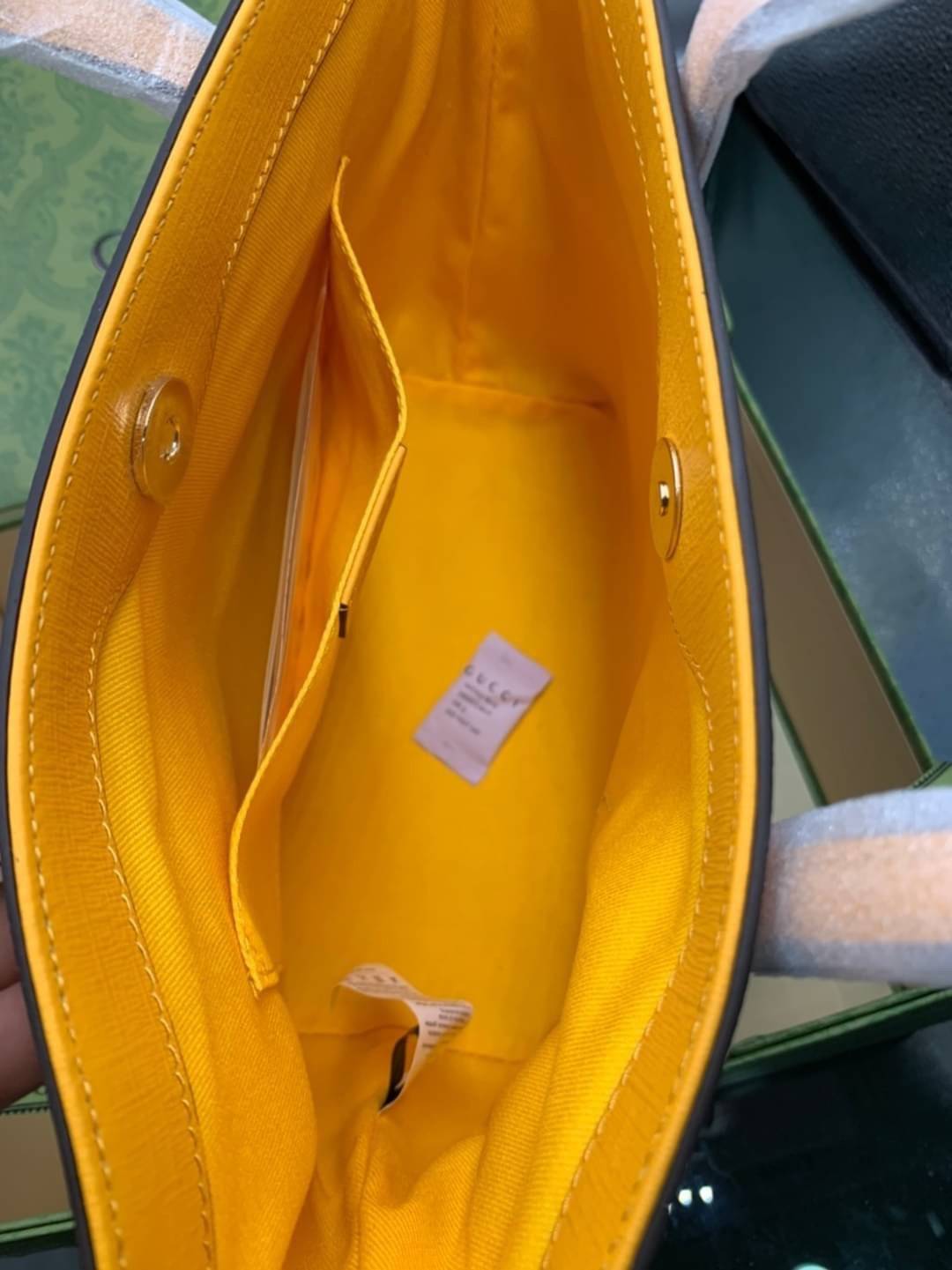 VIP 】Animal-Friendly Gucci Kid Tote Bag งานหนังแท้ทรงตั้งสวย ขนาดกะทัดรัด จุของได้เยอะ ใช้ได้ทั้งเด็กและผู้ใหญ่ น่ารักมากค่ะ **รุ่นขายดีตลอดกาล**