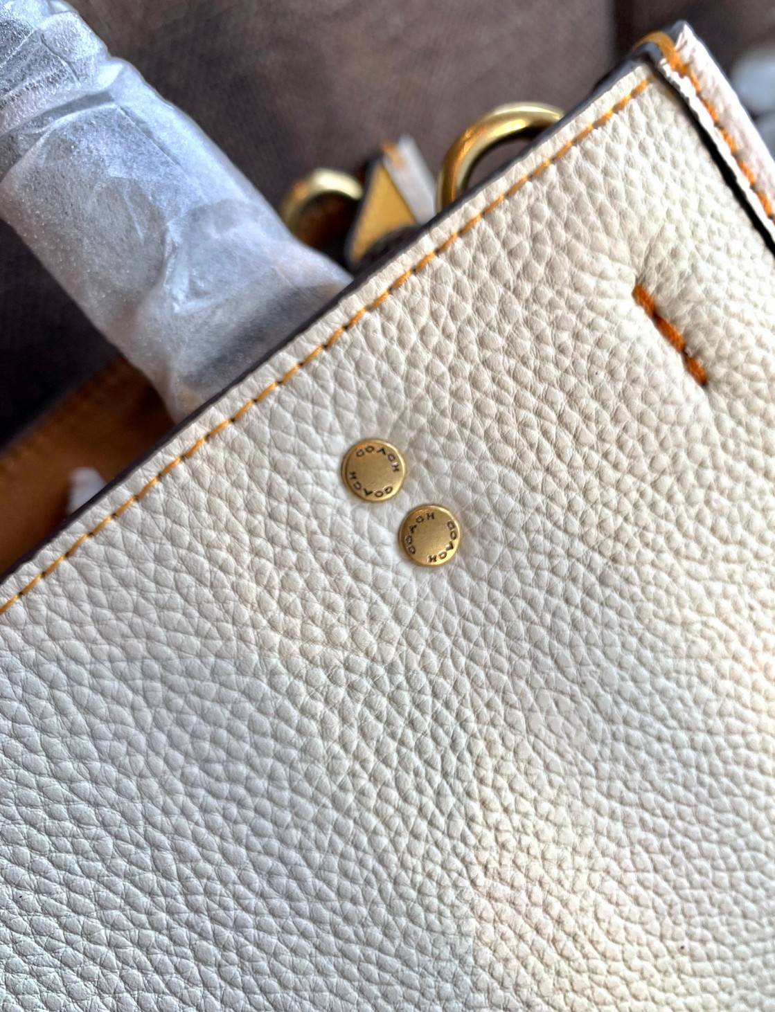 LIMITED EDITION!💥 💋สวยต้องยกนิ้วให้นางไปเลยจร้าา👍👍 COACH DISNEY X COACH ROGUE 25 WITH MICKEY MOUSE((C6166)) 📌พร้อมส่งที่ไทยก่อนใคร คุณภาพจัดเต็มบอกเลย หลงรักแน่นอนค่ะ! ✔️กระเป๋าหิ้ว//คล้องไหล่//สะพายข้างได้ ส