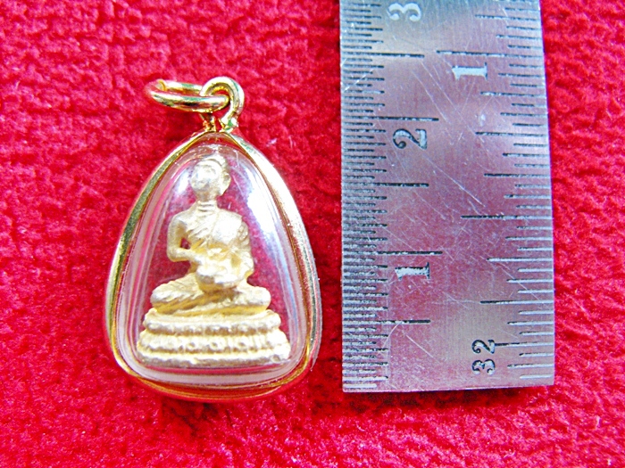 สินค้าหมดค่ะ พระอุปคุตมหาลาภ ร่ำรวยเงินทอง เนื้อทองพ่นทรายเลี่ยมทองไมครอนพร้อมใบคาถาค่ะ