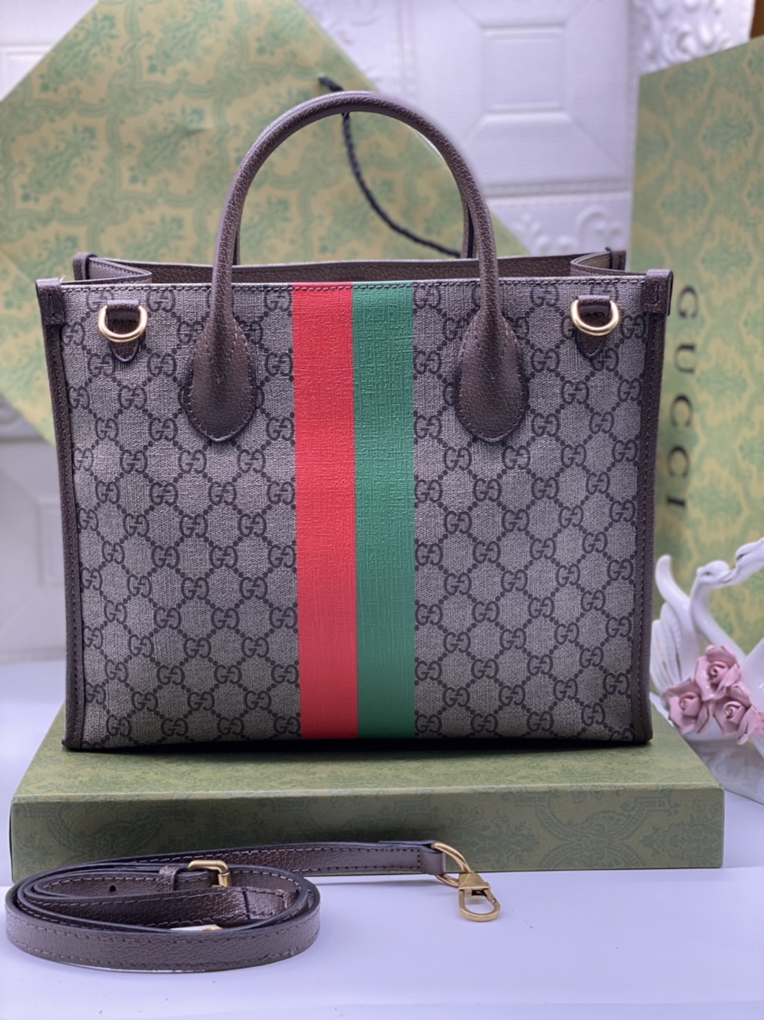 หนังแท้ Gucci Tiger GG small tote bag พร้อมส่งที่ไทย