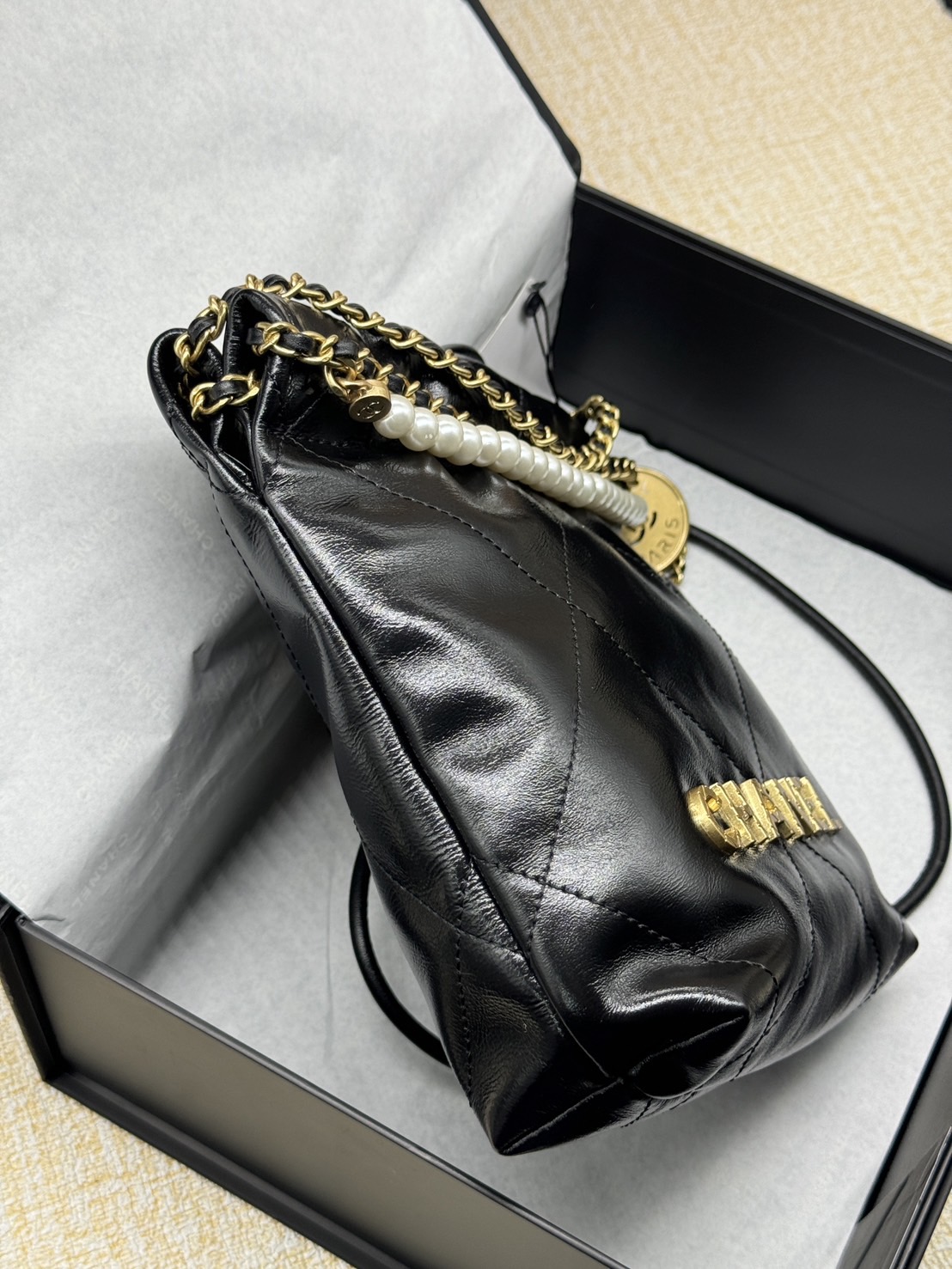 Chanel 22 Mini Handbag With Pearl Chain กระเป๋าทรงโท้ท เกรดออริ สลับแท้ 1:1 ใช้งานต่างประเทศได้