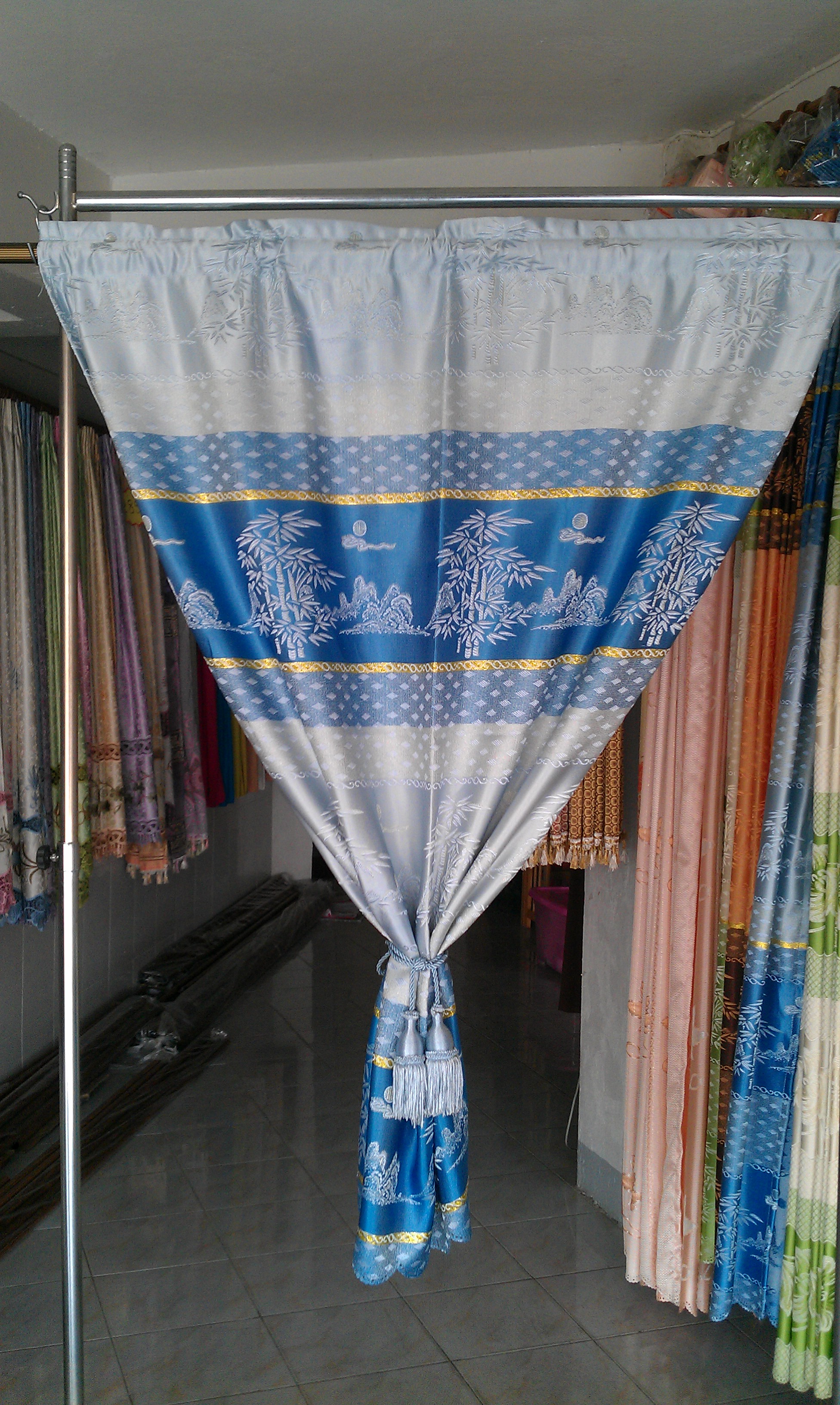 ลายต้นไผ่ สีฟ้า