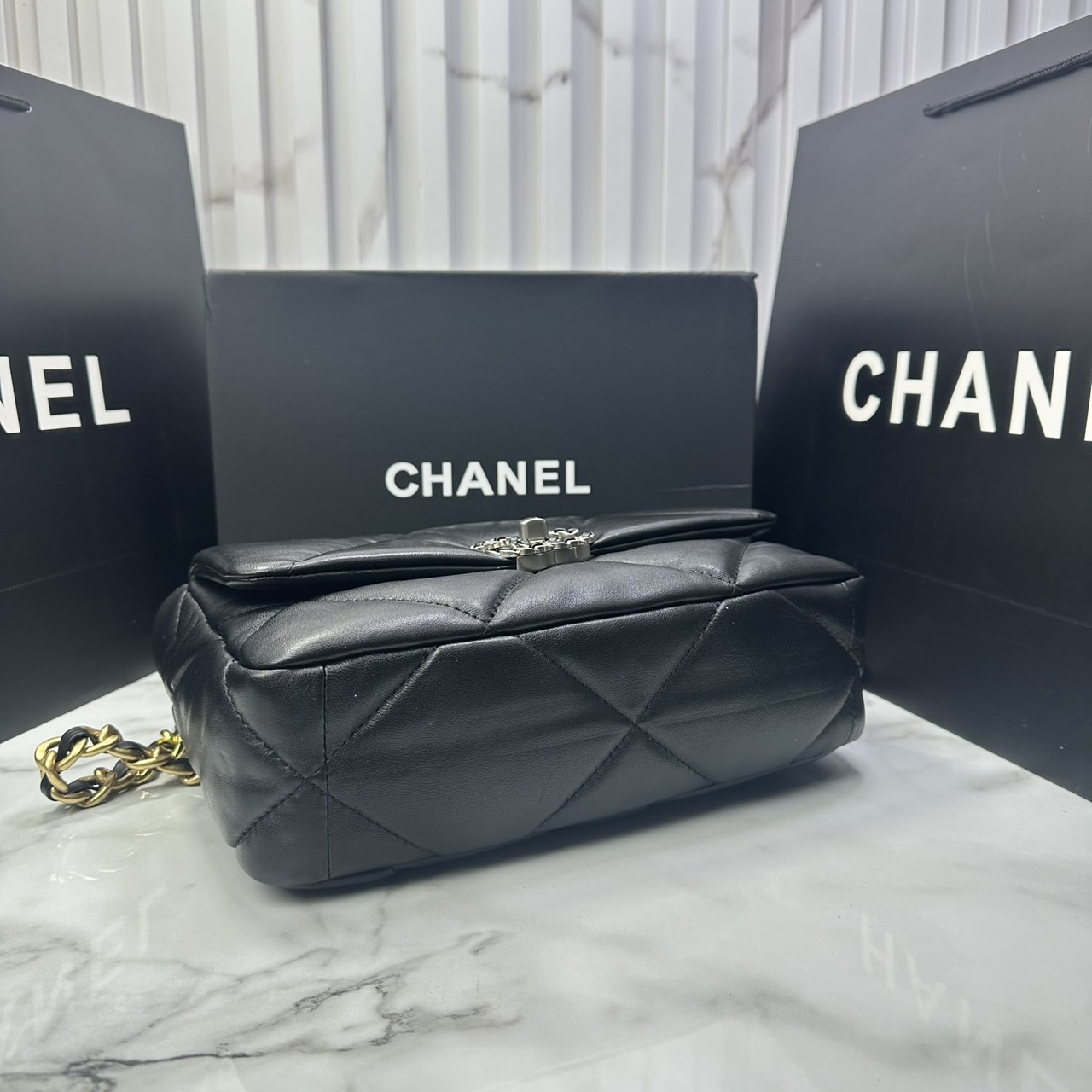 ORI หนังแท้ | CHANEL 19 Flap Bag 25cm กระเป๋าสะพายรุ่นยอดนิยม หนังนิ่มนุ่มลื่น หรูหราระดับตำนาน สวยงามเหนือกาลเวลา