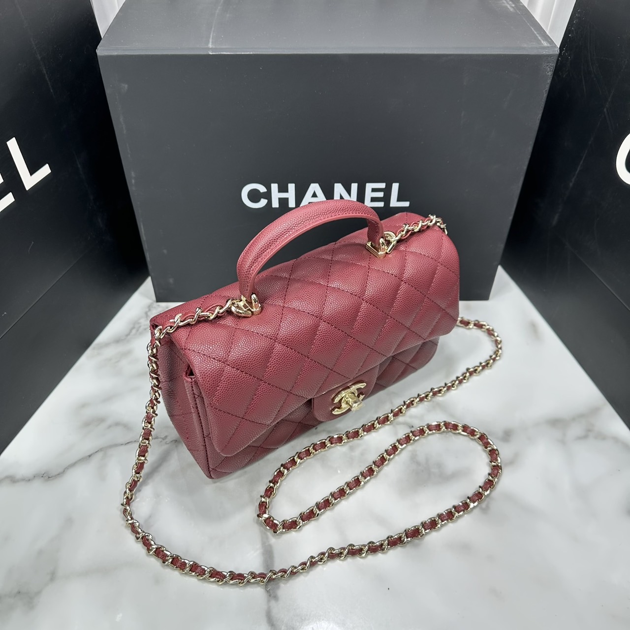 ORI หนังแท้ | CHANEL Classic Flap Bag TopHandle 20cm กระเป๋าสะพายคคลาสสิกพร้อมหูจับ หรูหราระดับตำนาน สวยงามเหนือกาลเวลา