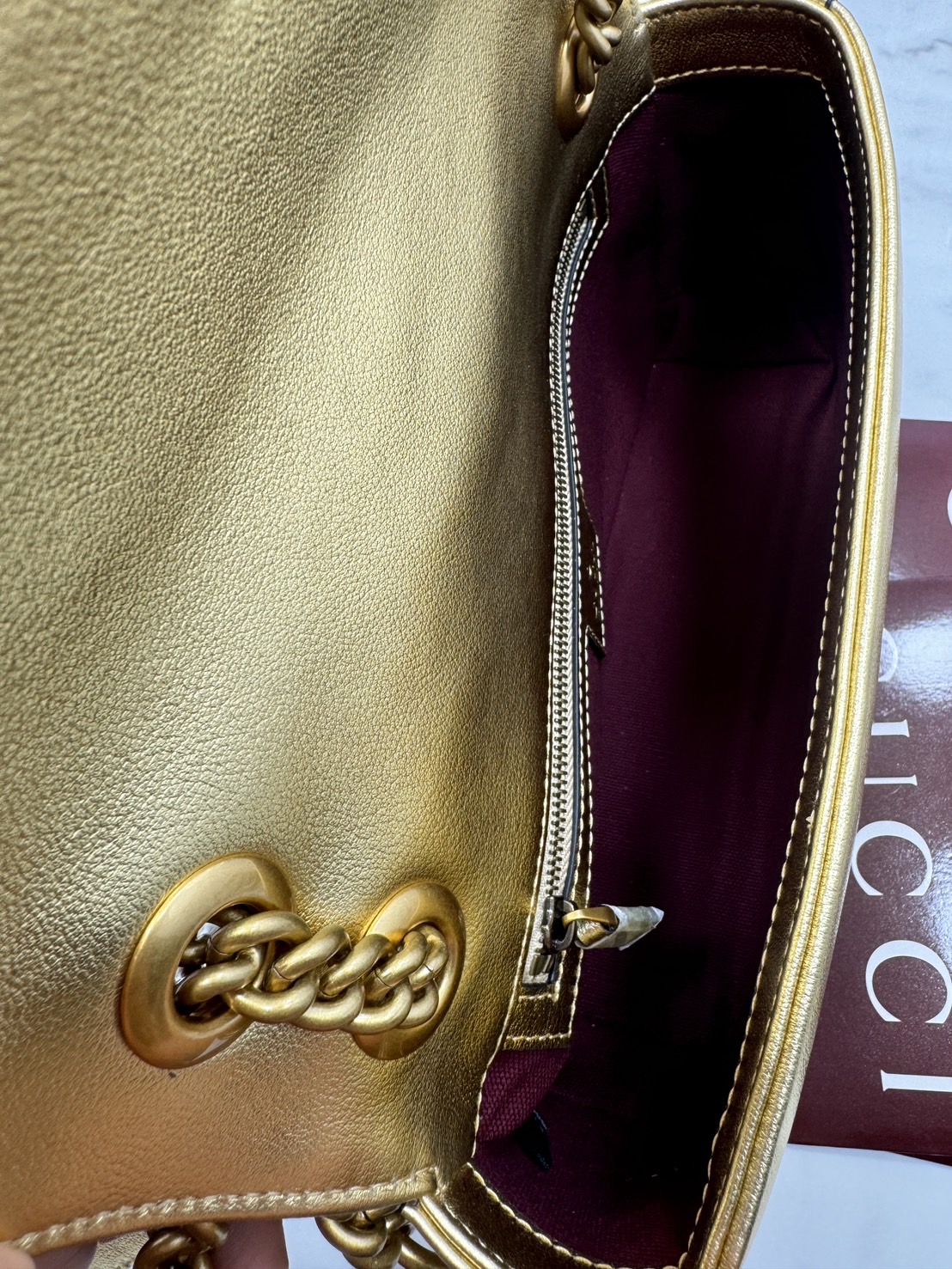 ORI | หนังแท้ GG Marmont small shoulder bag กระเป๋าสะพายข้างรุ่นคลาสสิค ดูแพง อัพลุคได้สบายๆ ด้านหลังดีไซน์รูปหัวใจ