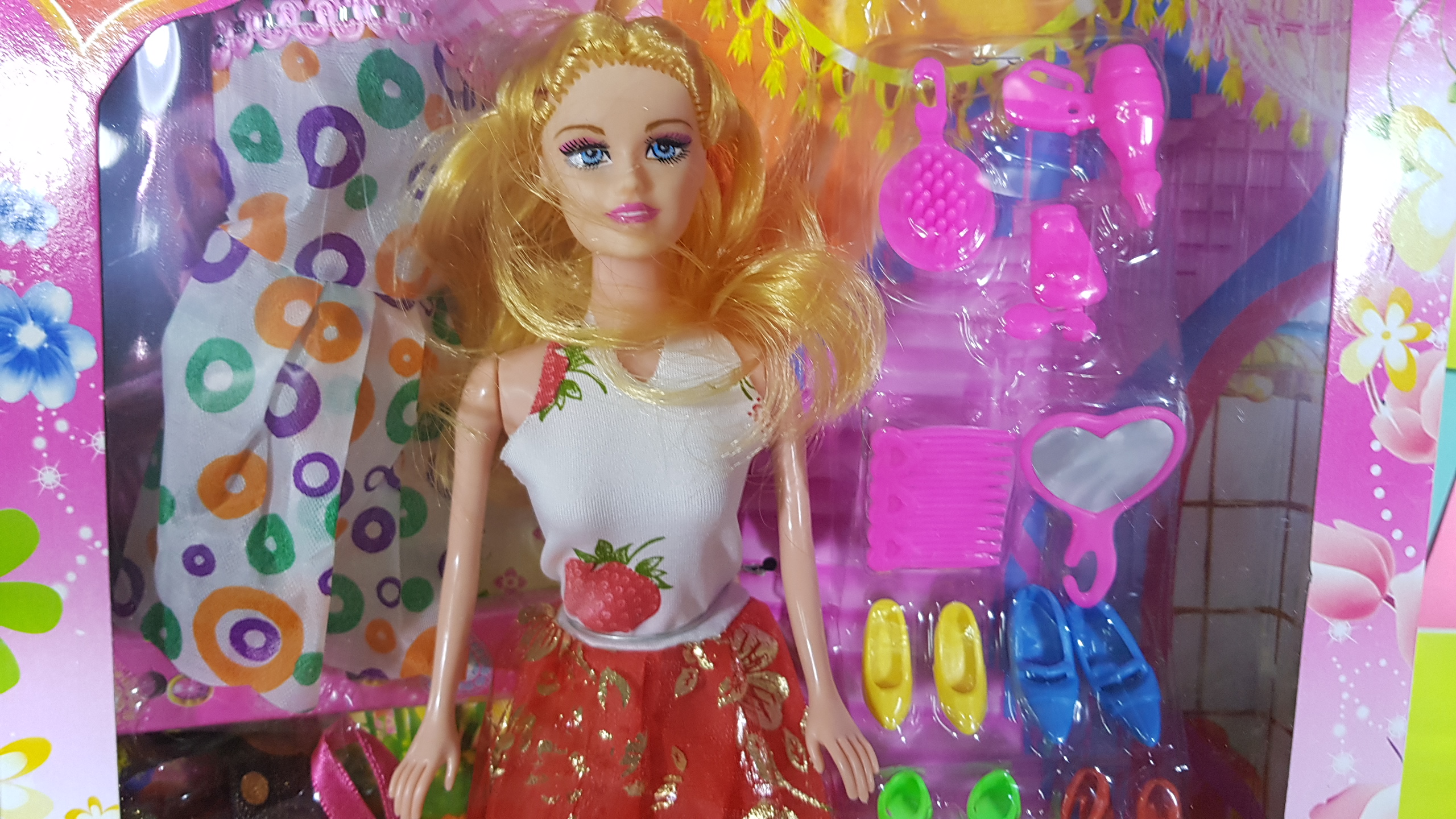 ตุ๊กตาผู้หญิง+เสื้อผ้าและร้องเท้า (No.8838G15)