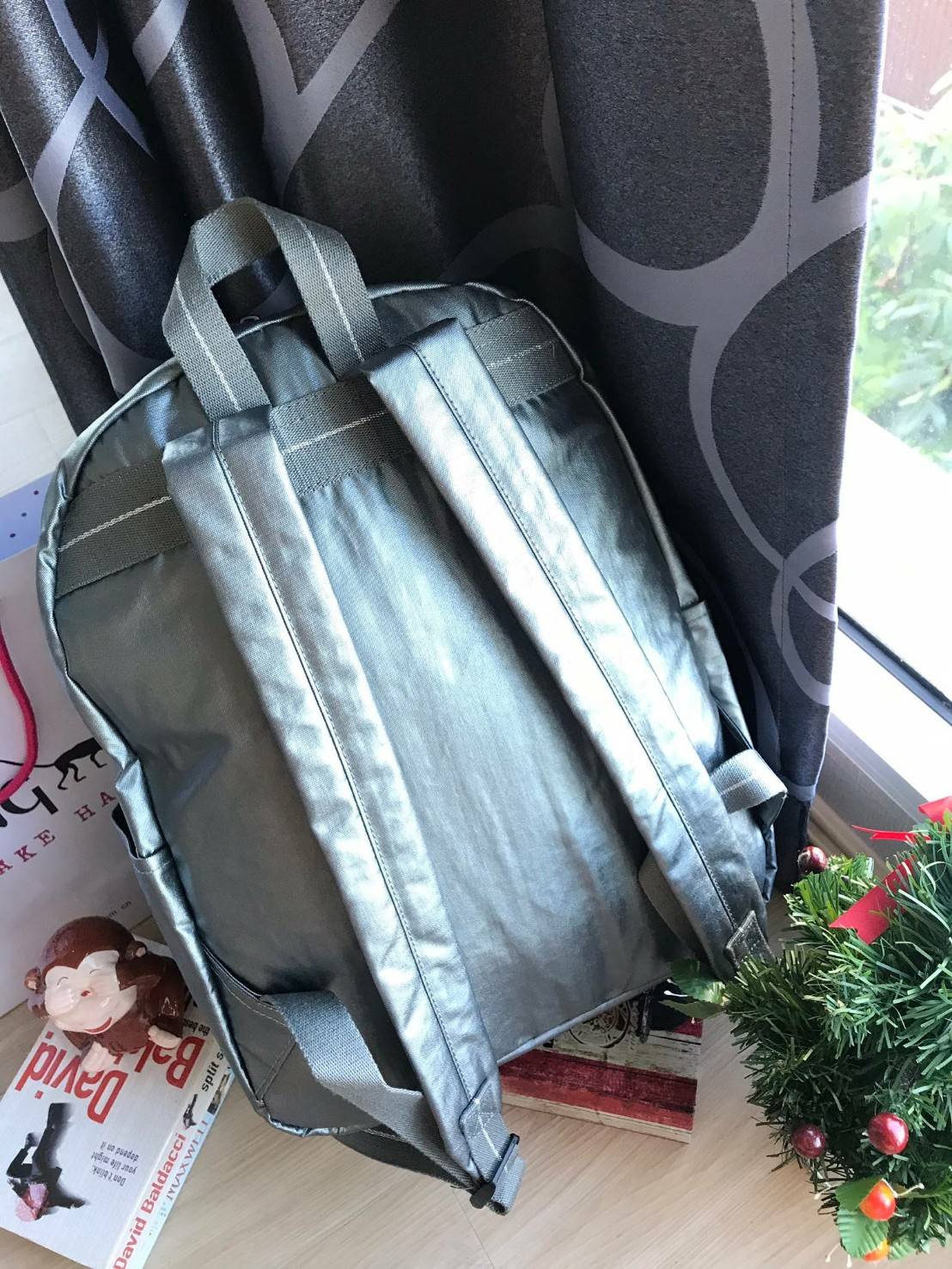 KIPLING LARGE BACKPACK WITH DOUBLE ZIPSกระเป๋าเป้จากคอลเลคชั่น Mayday วัสดุ Nylon & Polyester 100% น้ำหนักเบา ใส่ของได้เยอะแบบไร้กังวล เปิดปิดด้วยซิปคู่ ด้านหน้ามี2ช่องซิปใส่ของจุกจิกที่ต้องหยิบใช้บ่อย ใบใหญ่กับราคาเบาๆเลยคร้า!!