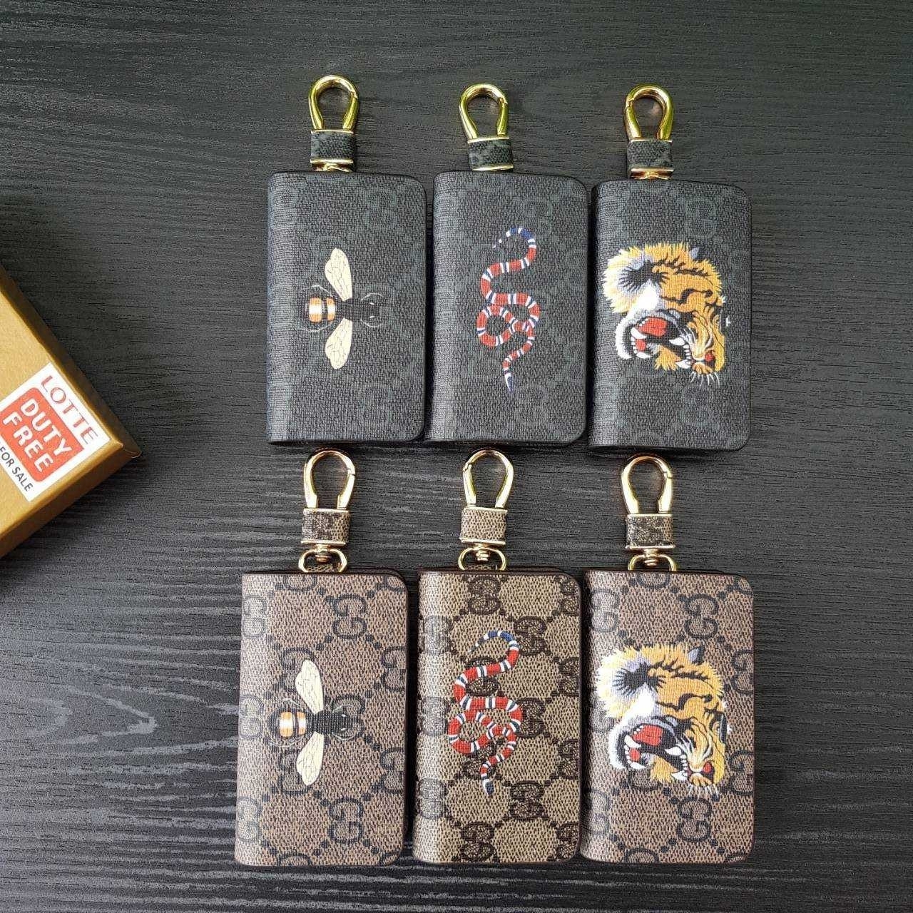 GUCCI Keychain กระเป๋าพวงกุญแจสุดหรูหรา ที่จะทำให้การหากุญแจรถยนต์ของคุณเป็นเรื่องง่าย ขนาดกระทัดรัด หยิบจับง่าย
