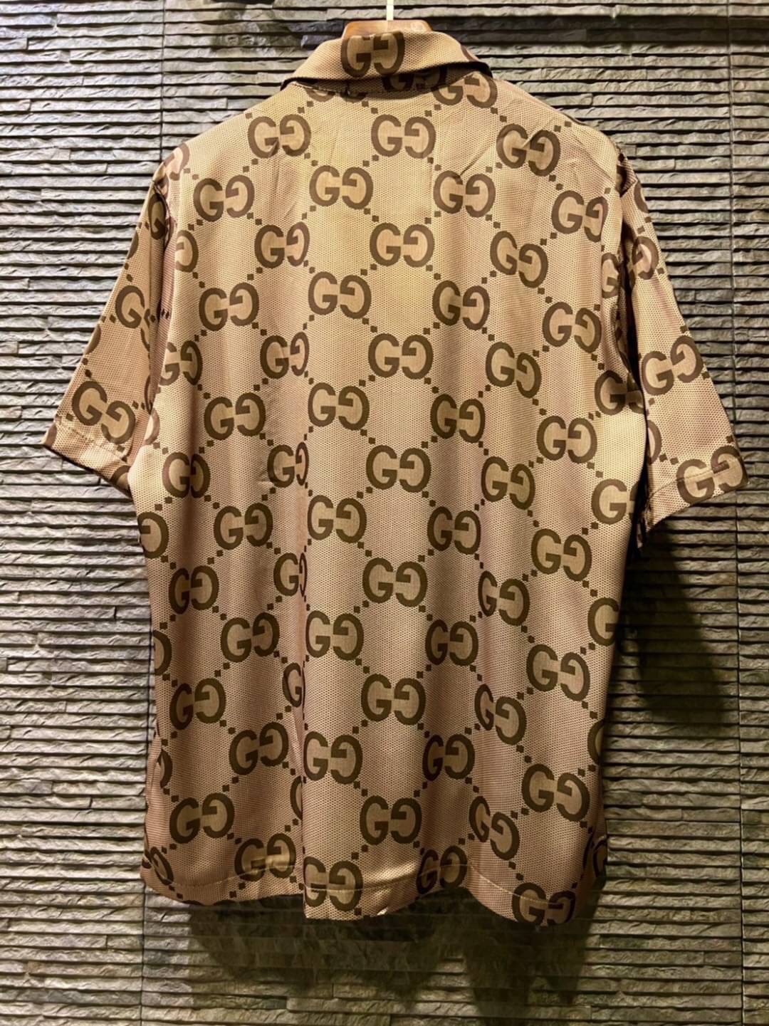 Gucci Pineapple GG canvas bowling shirt / Gucci Shirt พร้อมส่งที่ไทย ภาพสินค้าถ่ายจากงานขายจริง ใช้งานต่างประเทศได้