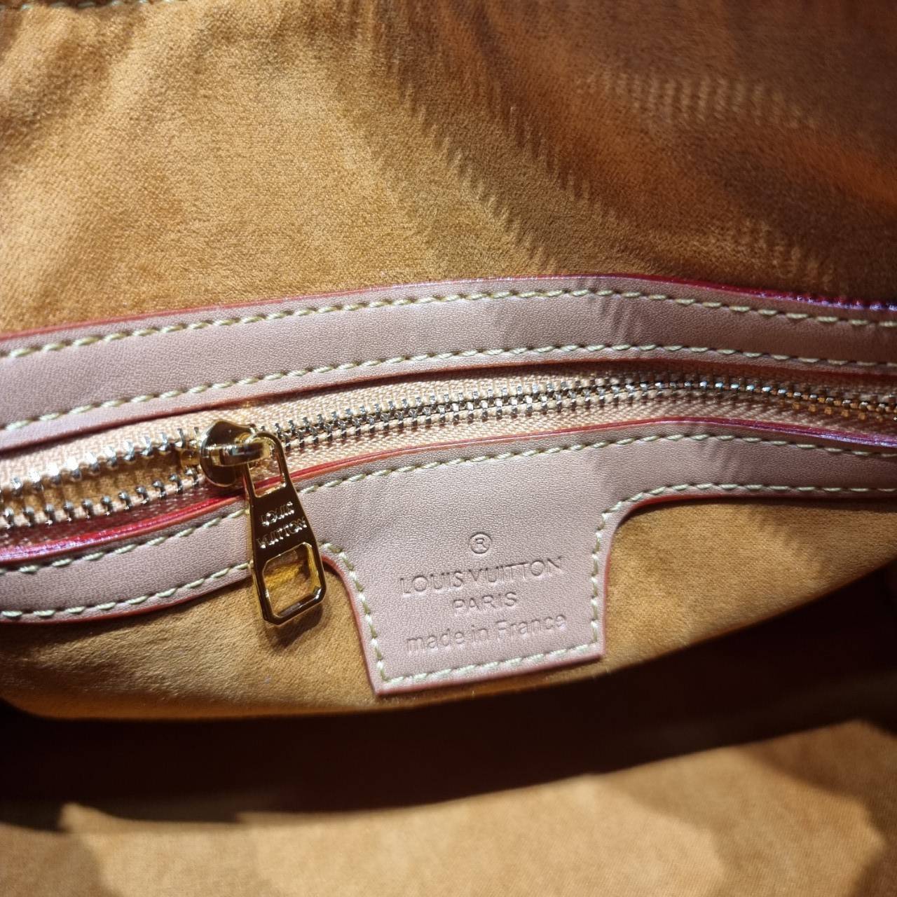 LV speedy 25 denim bag กระเป๋าทรงหมอน รุ่นท็อปฮิต กับดีไซน์ใหม่ต้อนรับฤดูร้น โดดเด่นด้วยการตกแต่งลายพิมพ์ไม่เกร่อ เดนิมสดใส