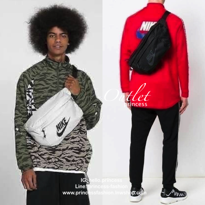 Nike Tech hip pack กระเป๋าคาดเอว Nike Tech รุ่นใหม่ชนช้อป!! ให้คุณหยิบใช้อุปกรณ์กีฬาและพกพาได้อย่างง่ายดาย พร้อมโดดเด่นด้วยกระเป๋าซิป 2 จุดสำหรับเก็บสิ่งของ และสายกระเป๋าแบบปรับได้เพื่อให้แนบกับลำตัว ใช้งานได้คล้องตัว ใส่ของได้จุสมใจเลยคร้า