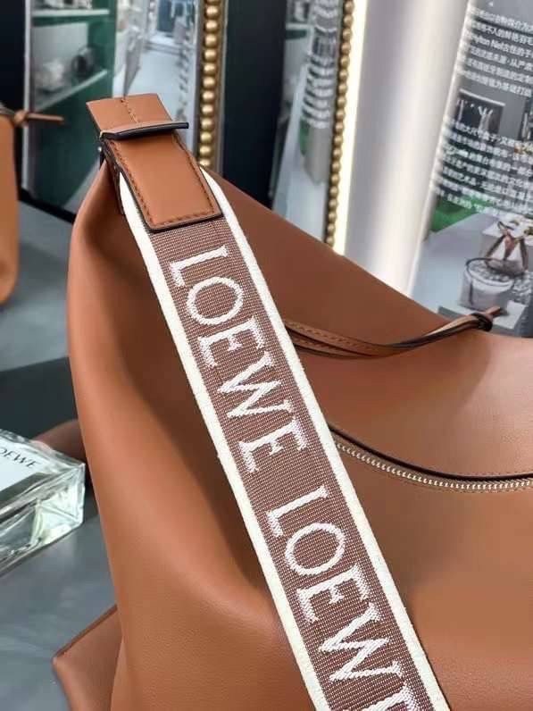 LOEWE Cubi leather crossbody bag / LOEWE Cubi Crossbody bag in supple smooth calfskin and jacquard ท็อปออริจินอล 1:1 เกรดดีสุด สลับแท้ ใช้งานต่างประเทศได้