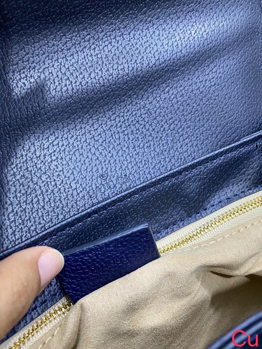 Gucci horsebit 1955 shoulder bag / GUCCI BAG พร้อมส่ง 5 สี กระเป๋าสะพายไหล่/สะพายข้างทรงคลาสสิค สวยผู้ดี ดารา เซเลปใช้กันเพียบ สวยอยู่ทรง มากี่รอบก็ไม่เคยพอ!! รุ่นเด็ดสุด!! ฮ็อตสุด!! ให้สิบว้าวไปเลย