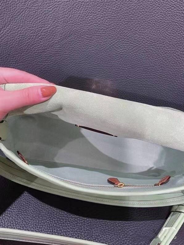 COACH SOFT TABBY SHOULDER BAG IN COLORBLOCK พร้อมส่งที่ไทย มาพร้อมสายสะพายยาว 2 เส้น เปลี่ยนใช้งานได้หลากหลายสไตล์ แค่สายก็คุ้มมากแล้วค่าาา