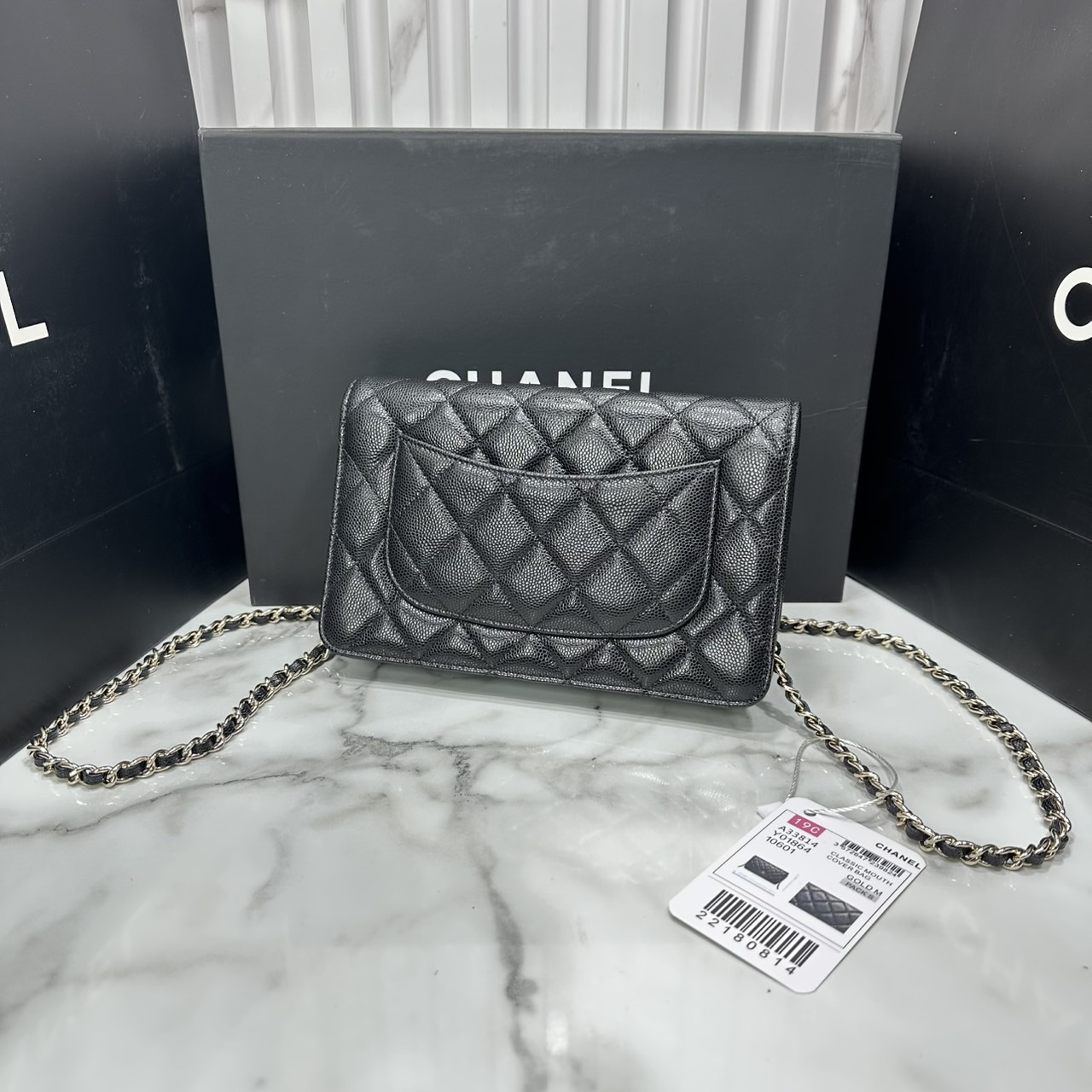 ORI หนังแท้ | CHANEL Woc Wallet on Chain 18cm กระเป๋าสะพายทรงวอคดีไซน์แบ่งช่องด้านในเป็นกระเป๋าสตางค์ รุ่นยอดนิยม หรูหราระดับตำนาน สวยงามเหนือกาลเวลา