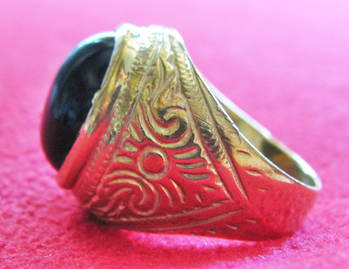 สินค้าหมดค่ะ แหวนพลอยมณีใต้น้ำ(เพชรพญานาค)สีเขียวเนื้อทองเหลือง(ทุกราศี)ค่ะ