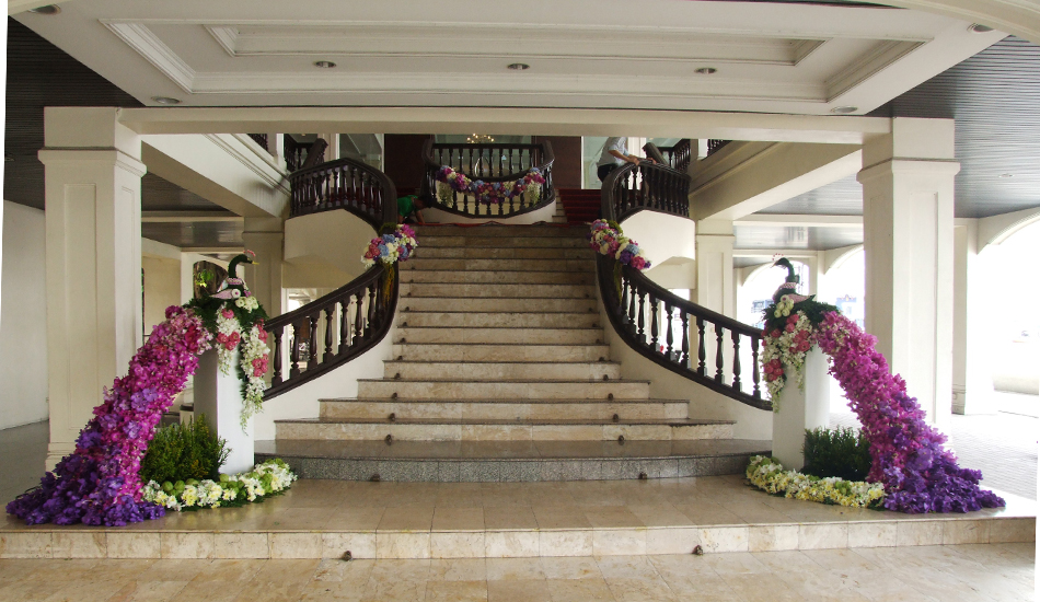 งานแต่งงานสีม่วง