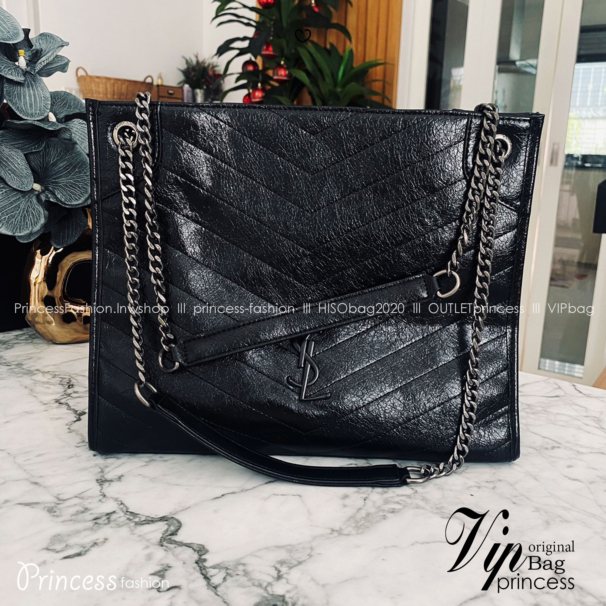 YSL Shopper Niki Tote Bag กระเป๋าสะพายทรงโท้ทใบใหญ่กำลังสวย หรูหราขั้นสุด เสิร์ฟมาให้สวยทันใช้ปีใหม่แน่นอน ใบจริงดูแพงเกินคุ้ม -- [รับตัวแทนกระเป๋า]