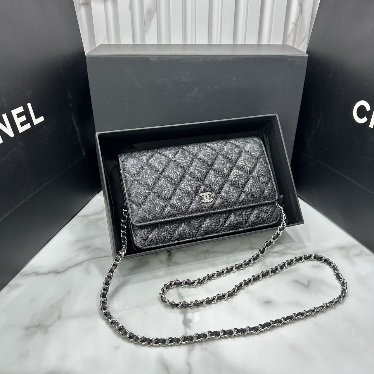 ORI หนังแท้ | CHANEL Woc Wallet on Chain 18cm กระเป๋าสะพายทรงวอคดีไซน์แบ่งช่องด้านในเป็นกระเป๋าสตางค์ รุ่นยอดนิยม หรูหราระดับตำนาน สวยงามเหนือกาลเวลา