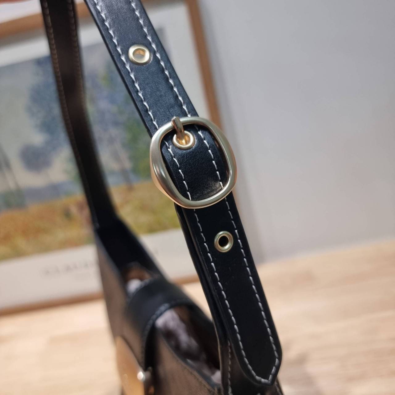 COACH ELIZA SHOULDER BAG IN SIGNATURE CANVAS CR532 / CR533 กระเป๋าสะพายไหล่ทรงโฮโบสุดหรู ดีไซน์โลโก้แบบใหม่สวยเด่น เกรดท็อปออริ เกรดดีสุด สลับแท้ 1:1 ใช้ต่างประเทศได้