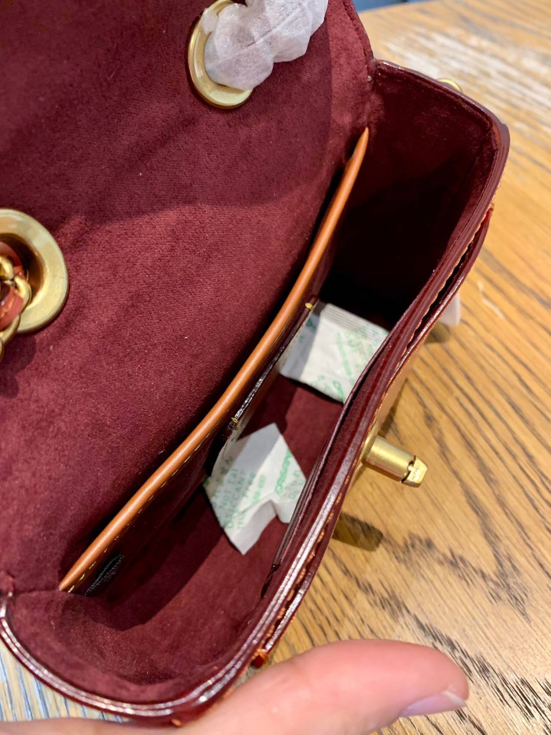 ของแท้ 100% COACH MADISON 16 CROSSBODY BAG LEATHER