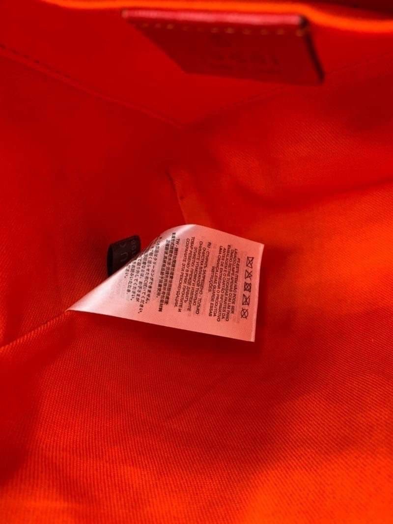 รวมแบบ GUCCI Children's tote bag / Gucci kid tote / Gucci bag พร้อมส่งสต๊อกแน่น กับกระเป๋าโท้ทคิดท์ ไซส์น่ารักน่าใช้ ฮอตไม่หยุด เด็ดทุกดีไซน์ มีลายเข้าใหม่มากกว่าในรูปนะคะ **สินค้าเกรดออริจินอล 1:1 สลับแท้ งานสวยตามรูป ภาพถ่ายจากงานขายจริง ใช้งานต่าง