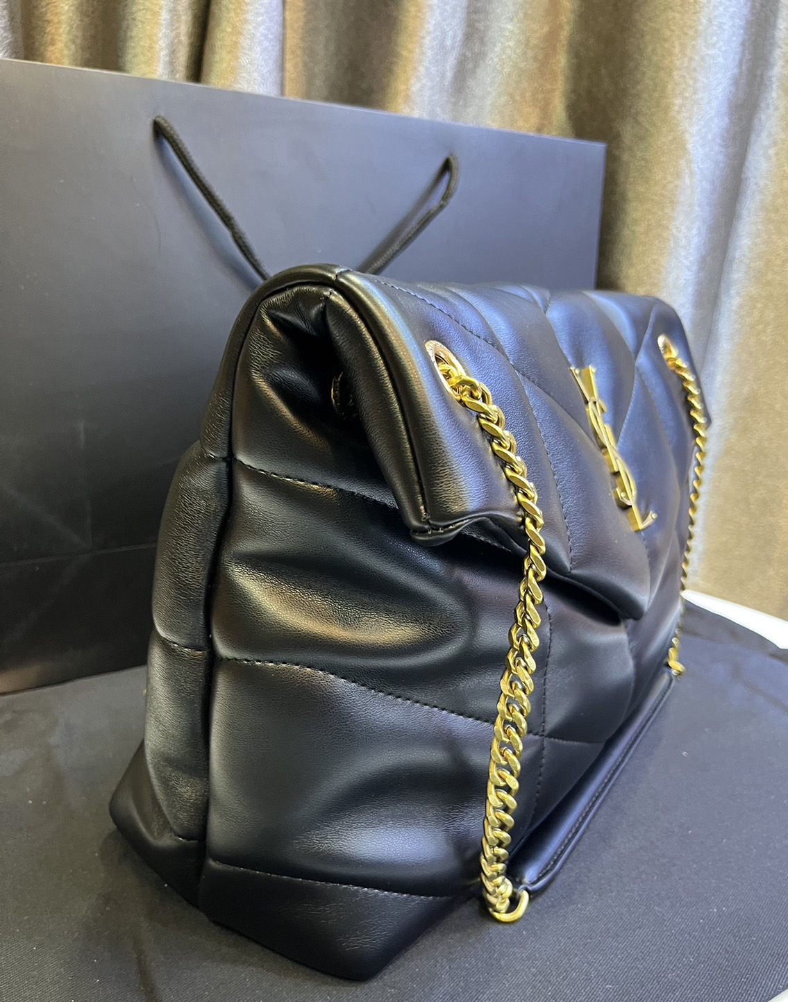 YSL PUFFER MEDIUM IN NAPPA LEATHER 35cm กระเป๋าสะพาย เกรดหนังสวยเต็มใบ เกรดออริ 1:1 ใช้งานต่างประเทศได้