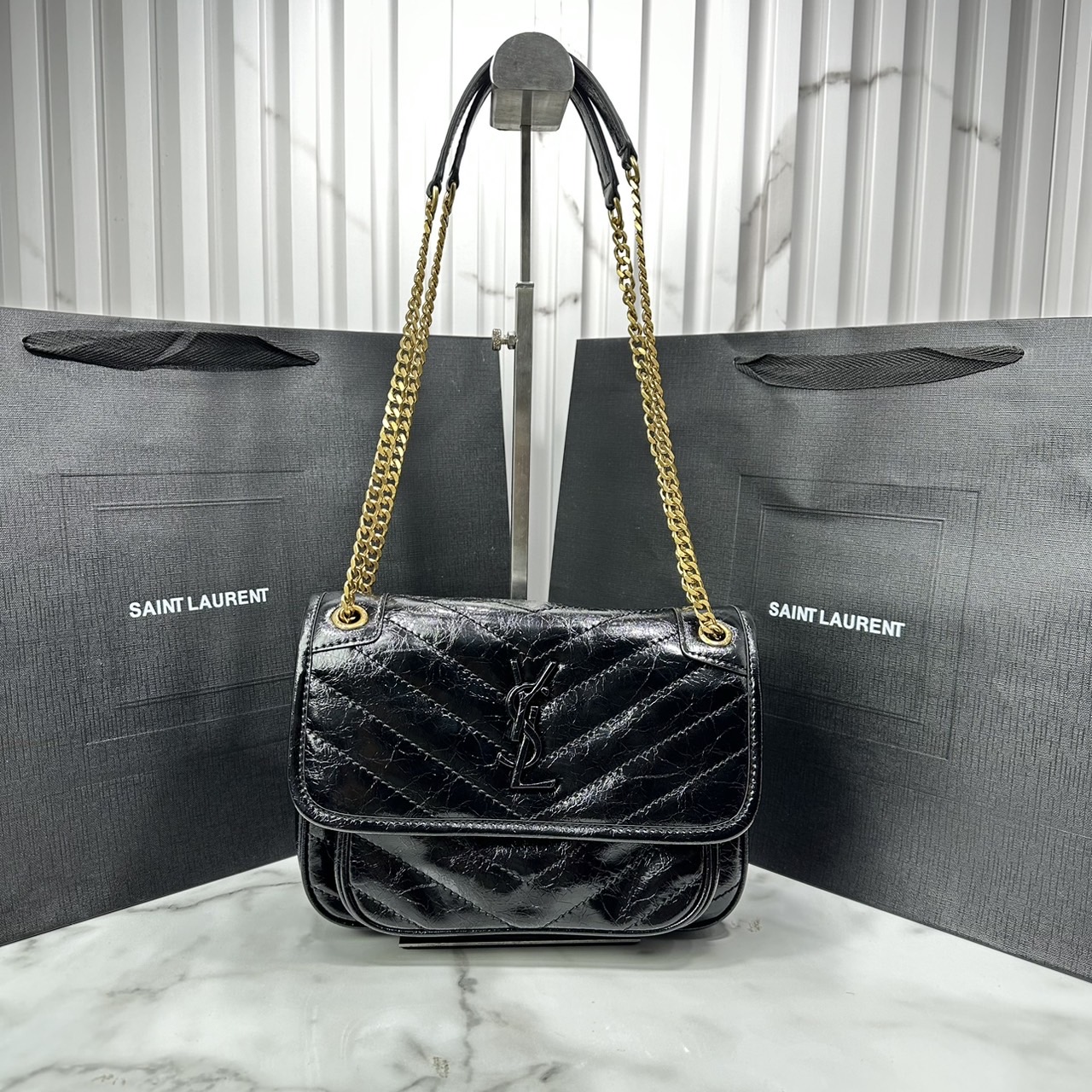 Small YSL Niki shoulder bag 9" กระเป๋าสะพายทรงคลาสสิค รุ่นยอดนิยมของแบรนด์ที่ใครๆก็ต้องมีใช้ ดีไซน์เรียบหรู 🧡เกรดออริ ใช้งานต่างประเทศได้