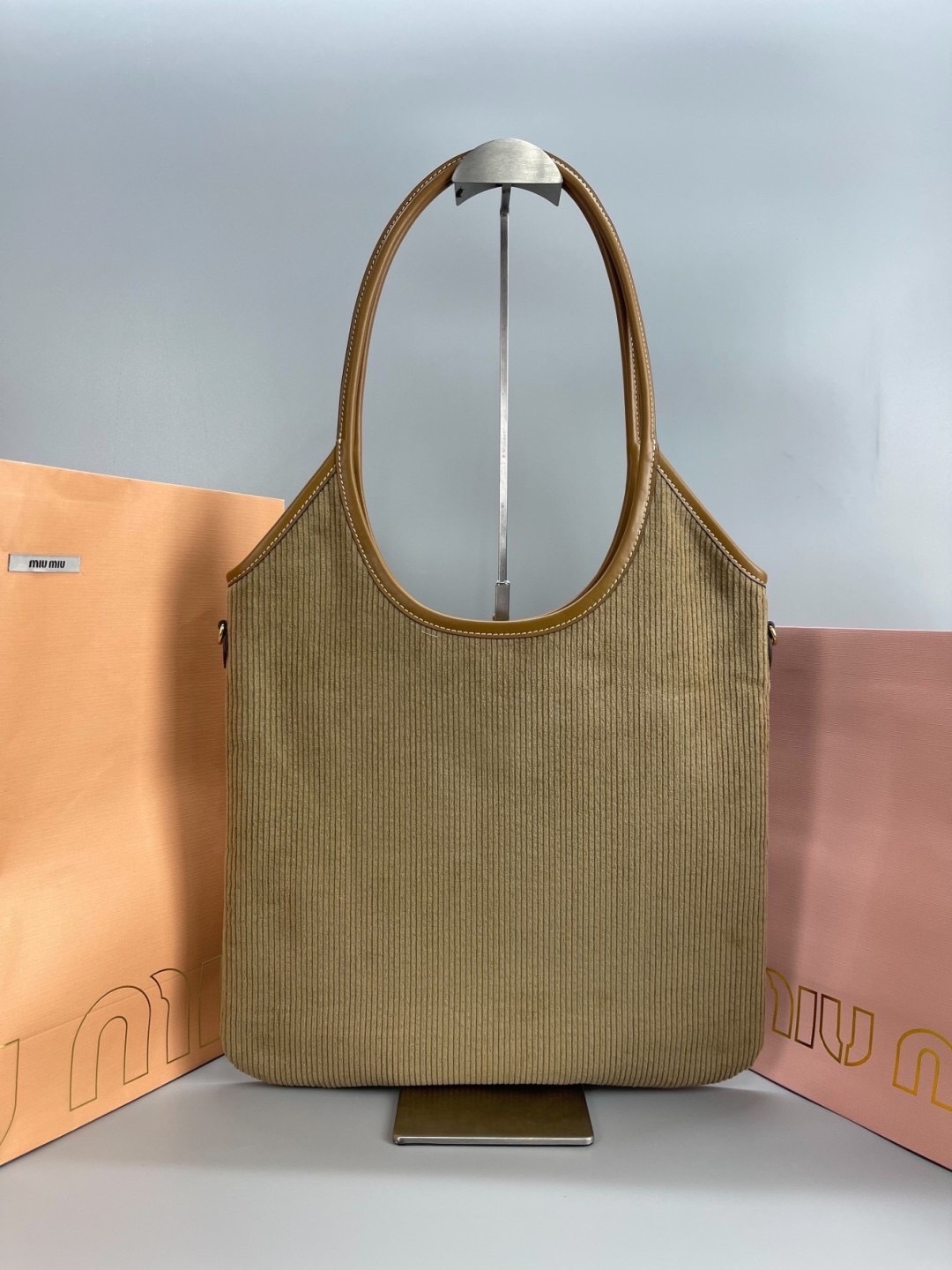 MIU MIU IVY canvas bag / MIU MIU Tote Bag กระเป๋าถือสะพาย เกรดออริ ท็อป vip 1:1 เกรดงานปราณีตละเอียด แคนวาสแท้อย่างดี เกรดดีสุด ใช้งานต่างประเทศได้