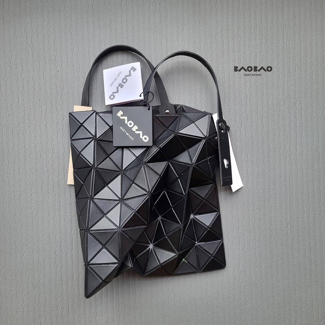 VIP GIFT 】BAOBAO Issey Miyake Lucent tote bag