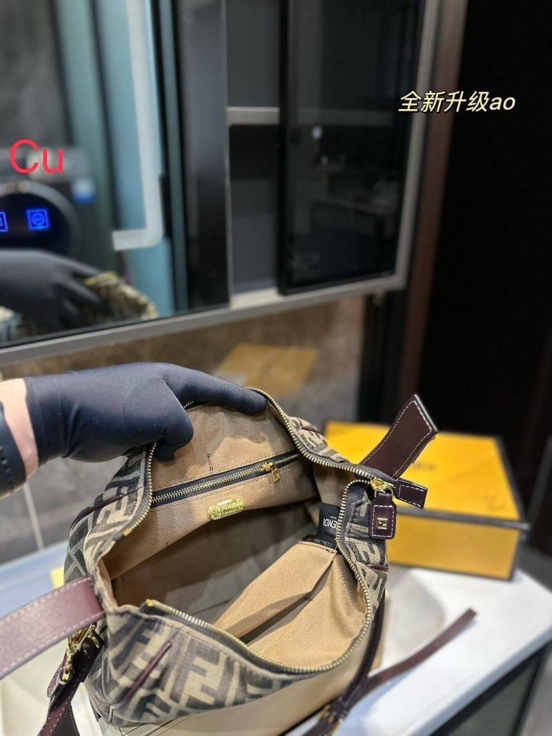 Fendi Tobacco Monogram FF Logo Zucca Buckle Belt Boston Mini Bag กระเป๋าสะพายไซส์มินิน่ารัก เปิดปิดด้วยตัวล็อคปั้มลายแบรนด์ ห้ามพลาดเลยค่ะใบนี้แนะนำสุดๆ