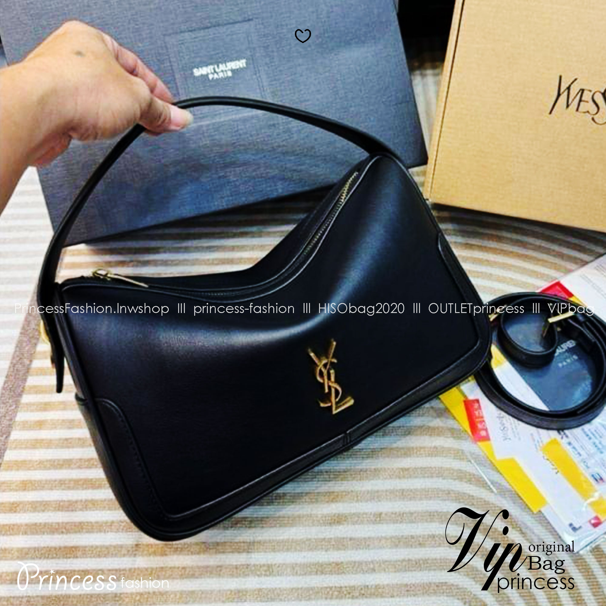 YSL Camera Supple Bag กระเป๋าสะพายทรงกล้องใบขนาดกลาง มีหูจับถนัดมือ งานหนังสวยเต็มใบ จุของได้เยอะ ดีไซส์เรียบหรูดูแพง ใบจริงสวยน่าใช้มากค่ะ