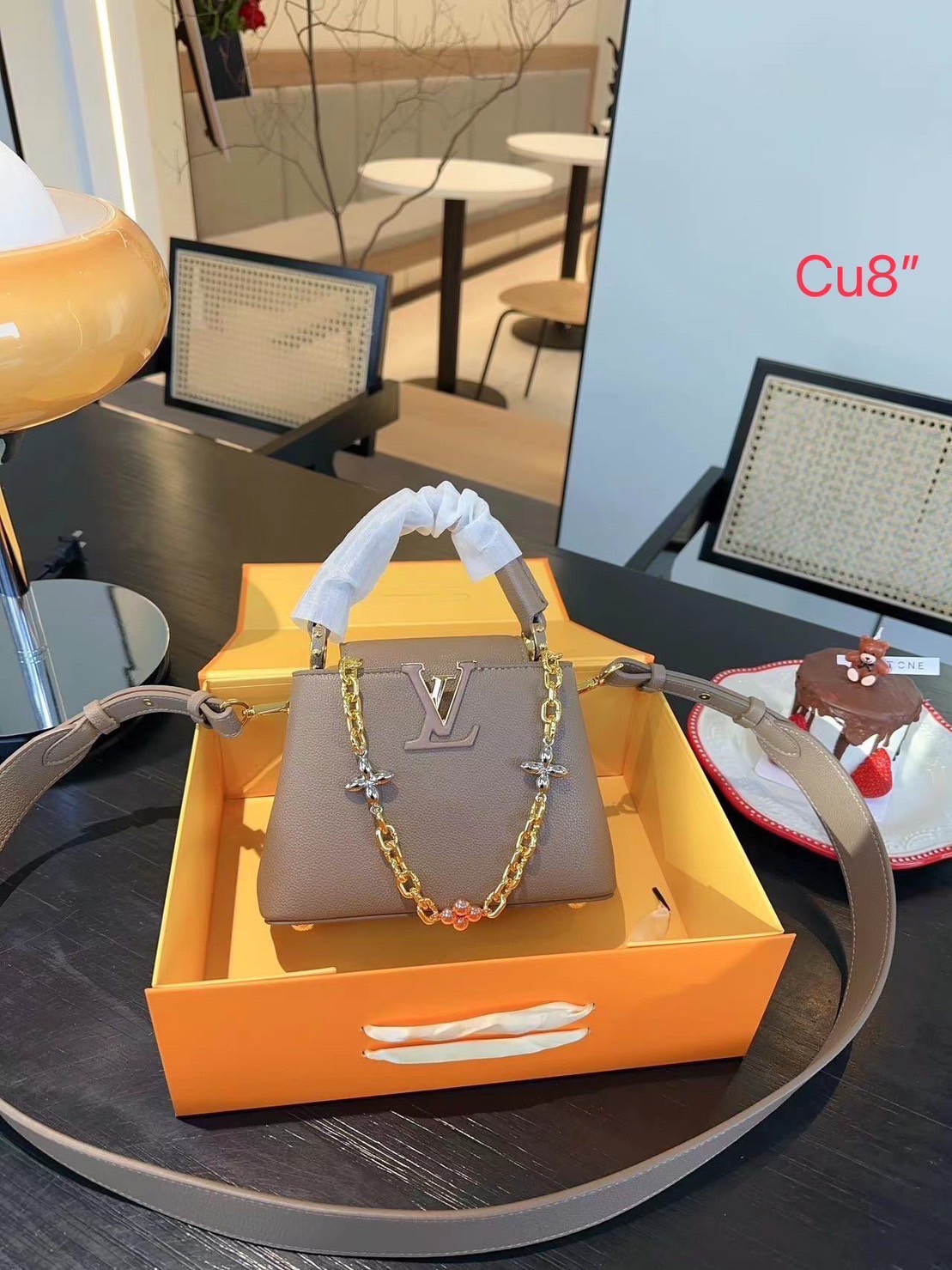 LV Capucines BB top handle / LV BAG พร้อมส่ง 6 สี ที่สุดของความสวยในราคาเบาๆ กระเป๋าถือสุดหรู ดีไซน์ทรงคลาสสิค พร้อมสายโซ่อะไหล่ทองหรูหรา