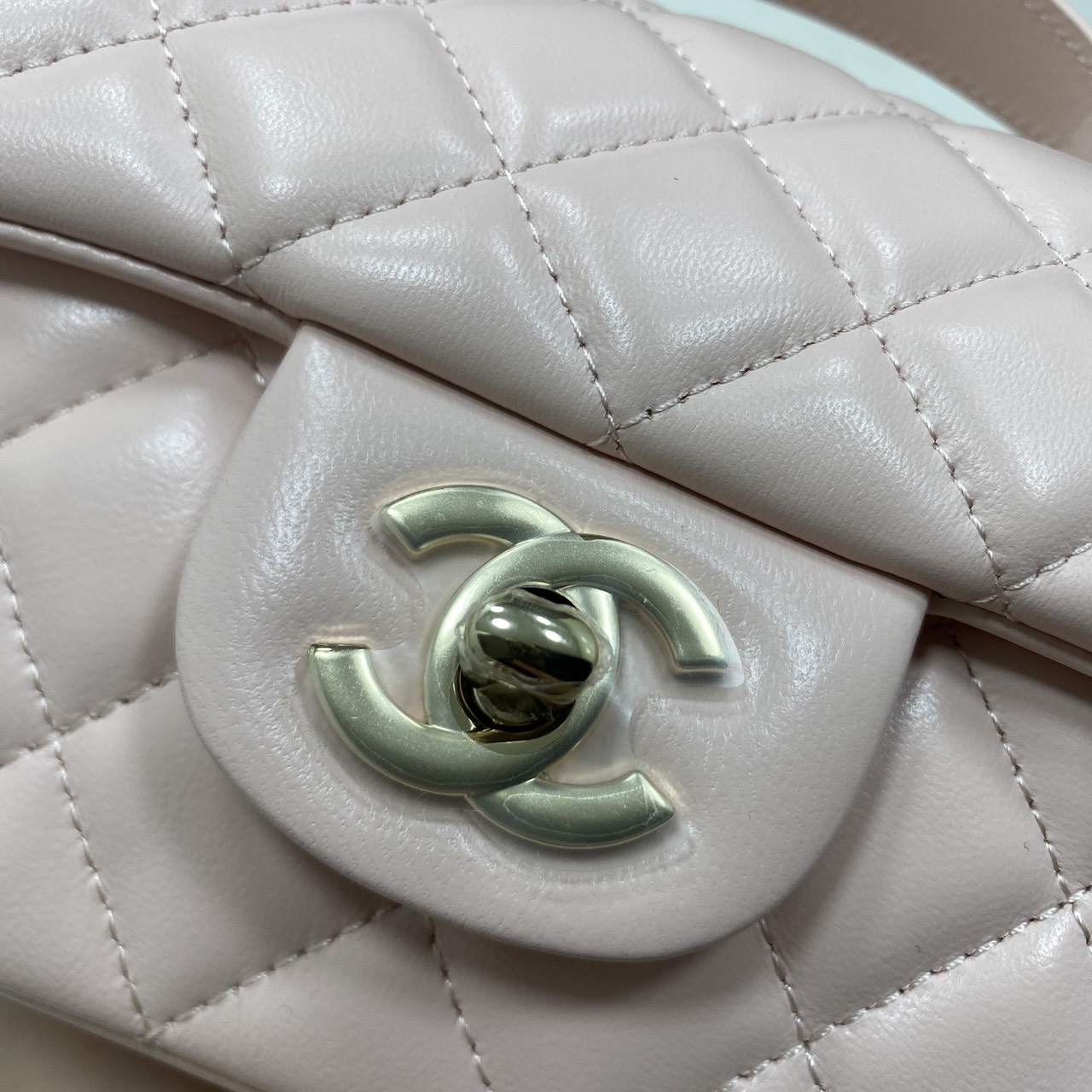 ORI หนังแท้ | CHANEL Classic Flap Bag TopHandle 20cm กระเป๋าสะพายคคลาสสิกพร้อมหูจับ หรูหราระดับตำนาน สวยงามเหนือกาลเวลา