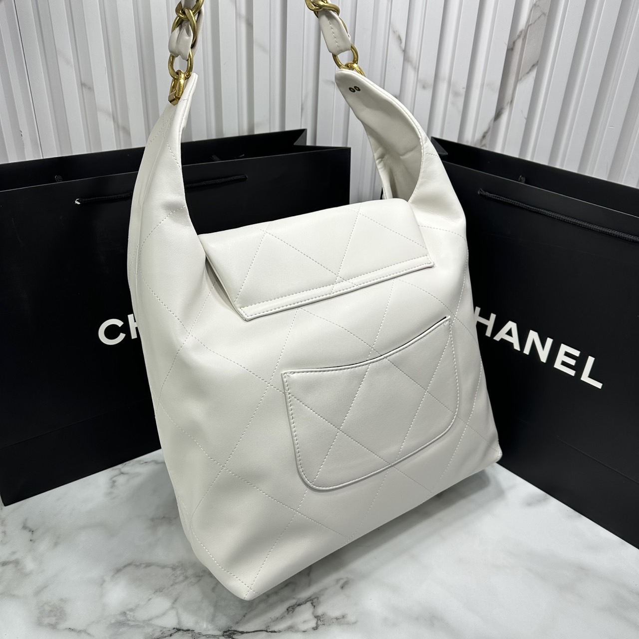 ORI หนังแท้ | CHANEL Large Hobo Bag กระเป๋าสะพายทรงโฮโบใบใหญ่ ภายในโล่งกว้างจุของได้เยอะ มาพร้อมใบเล็กสะดวกใช้งาน รุ่นใหม่สําหรับ Fall 2025